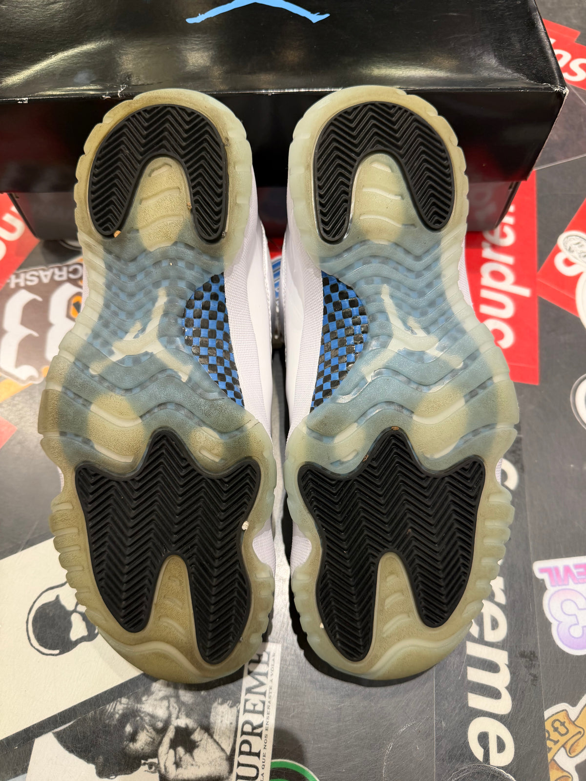 Jordan 11 Low Legend blue