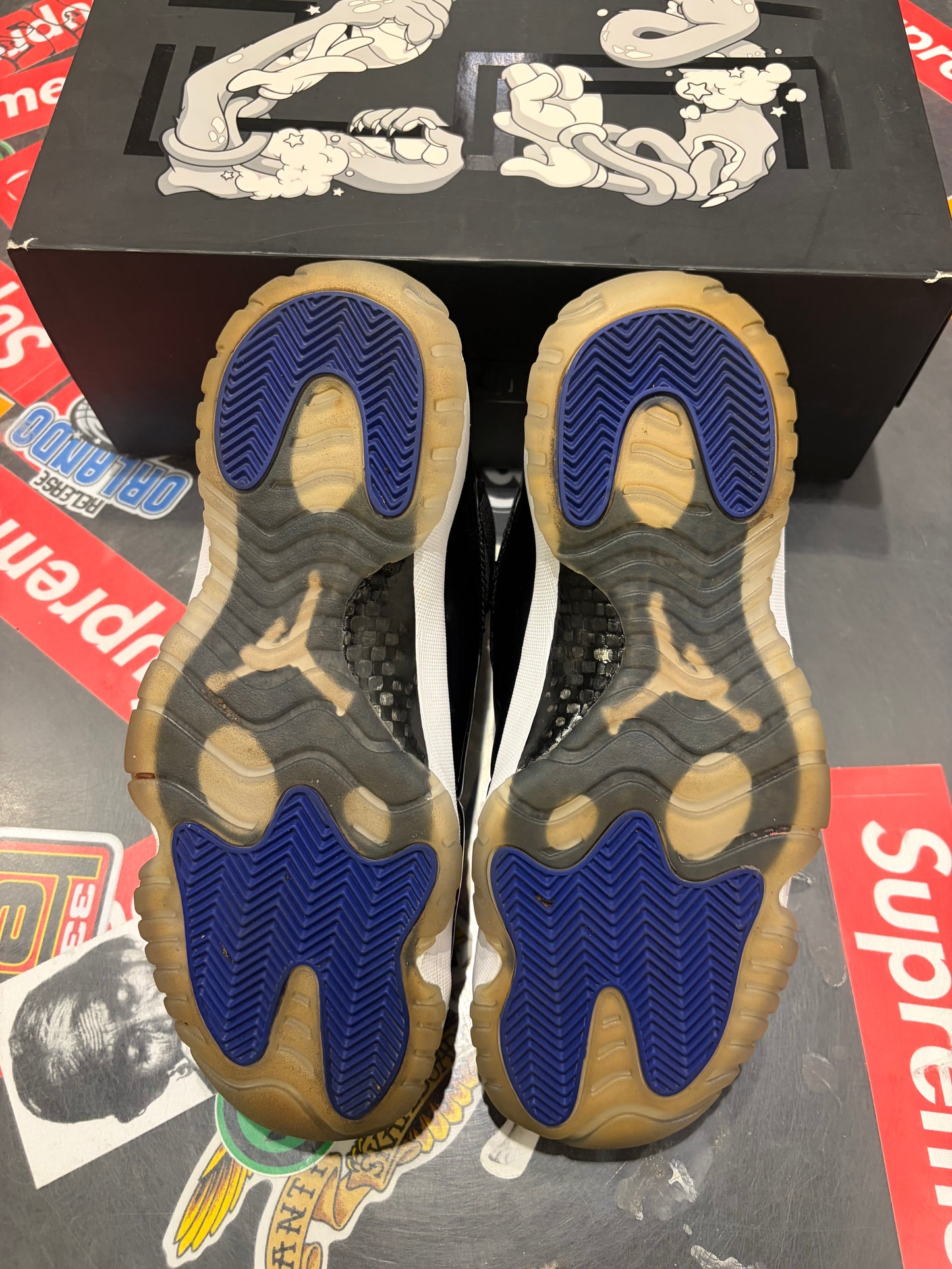 Jordan 11 Low Space Jam