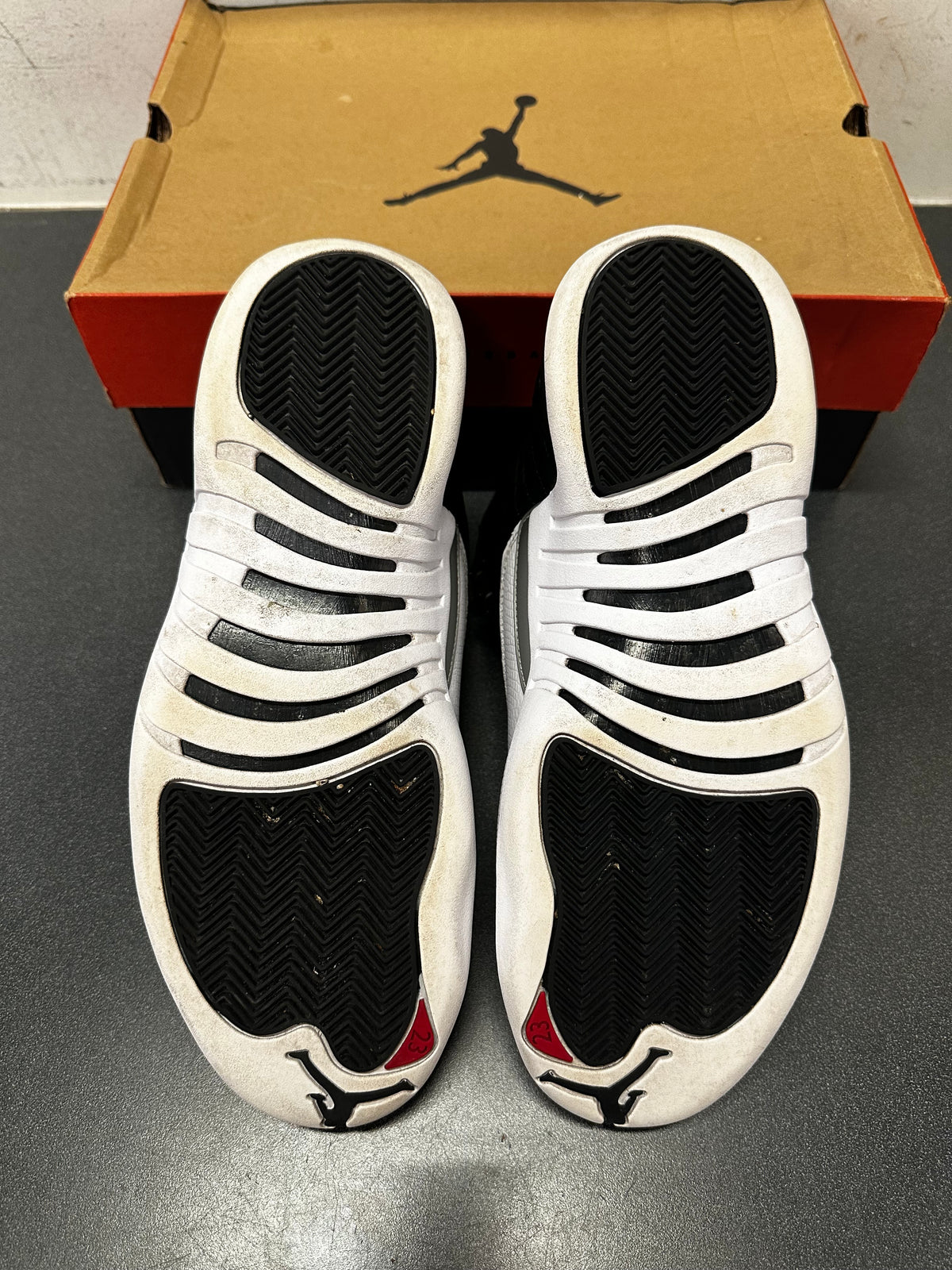 Jordan 12 Playoff