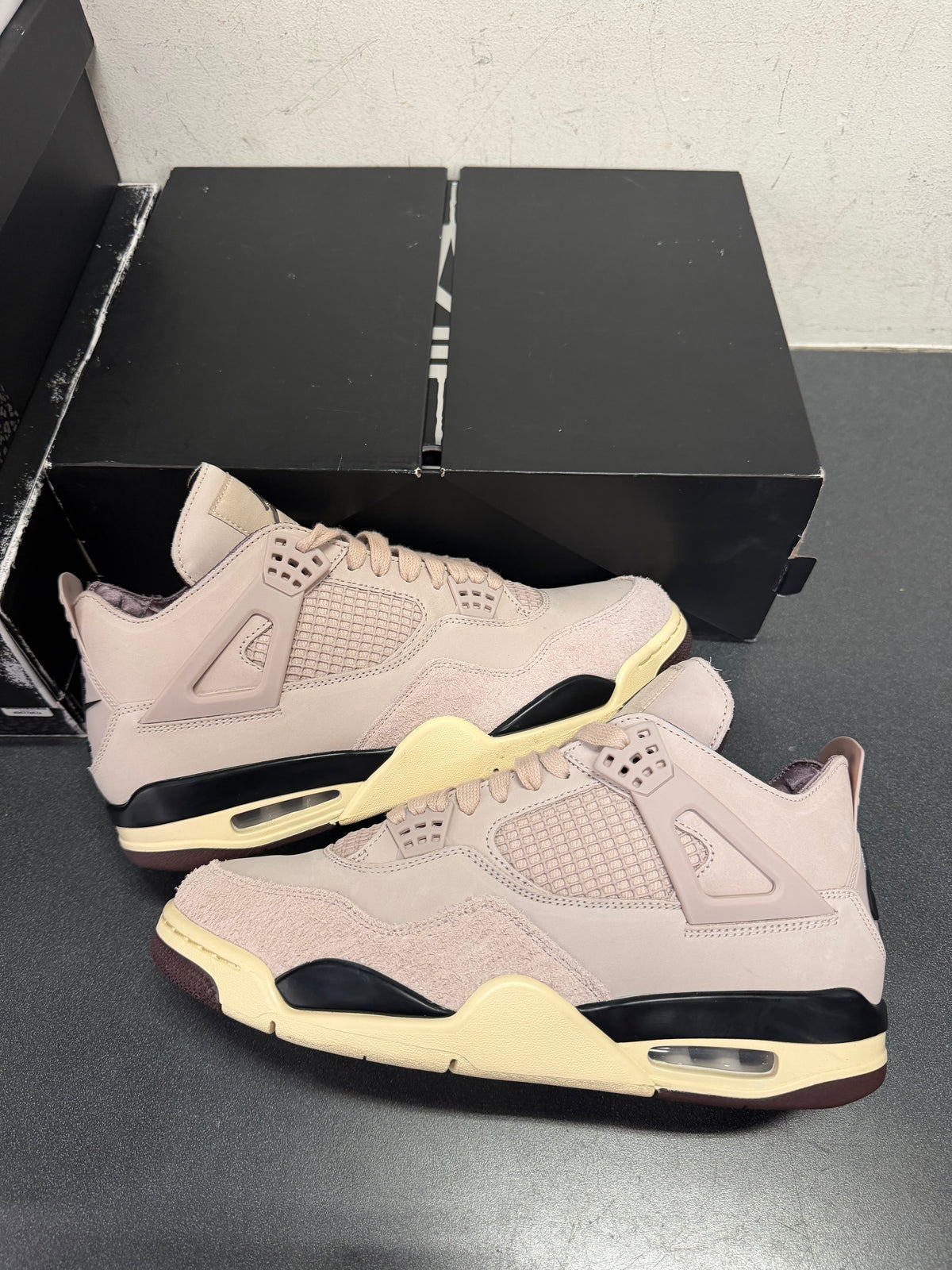 Jordan 4 A MA Maniére (W)