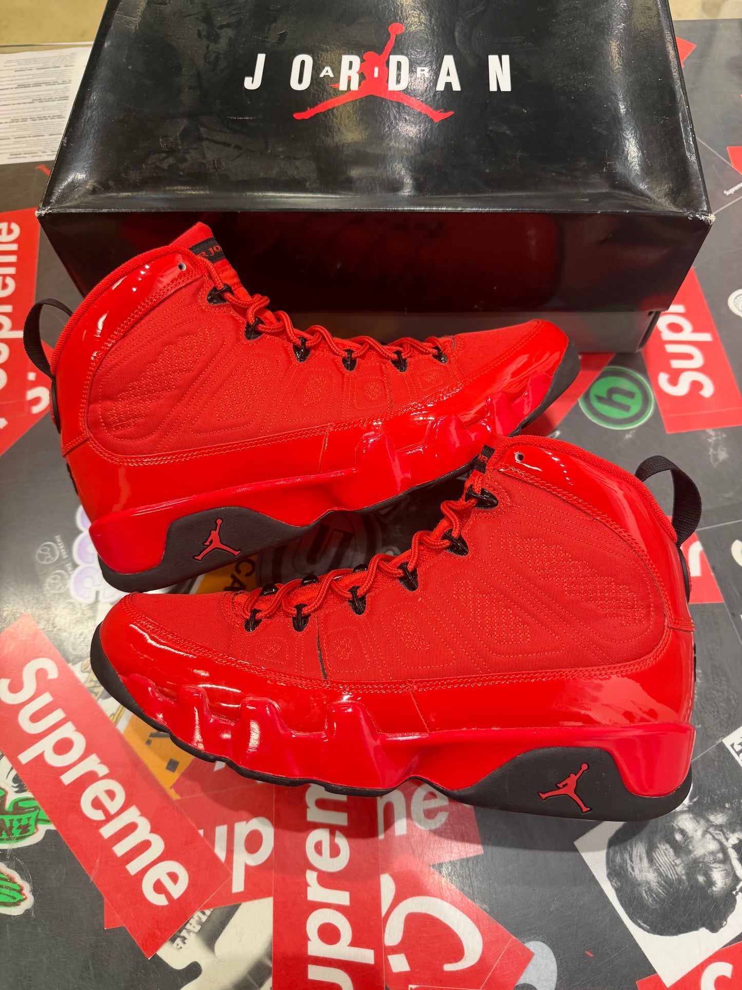 Jordan 9 Chile Red
