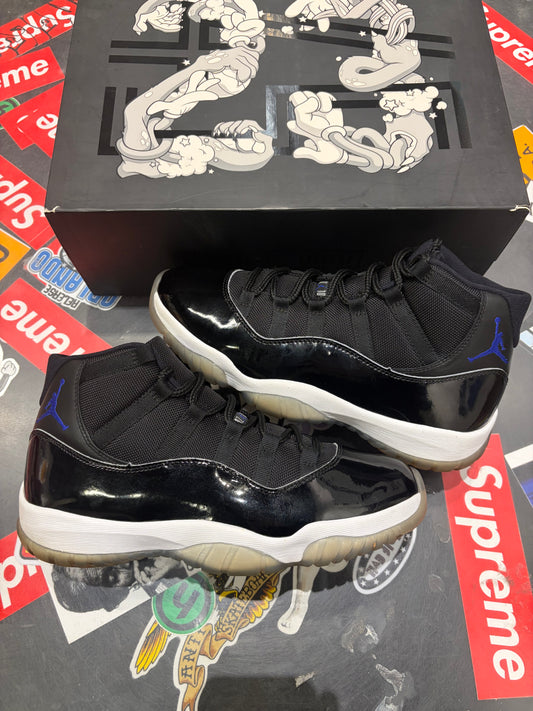 Jordan 11 Low Space Jam