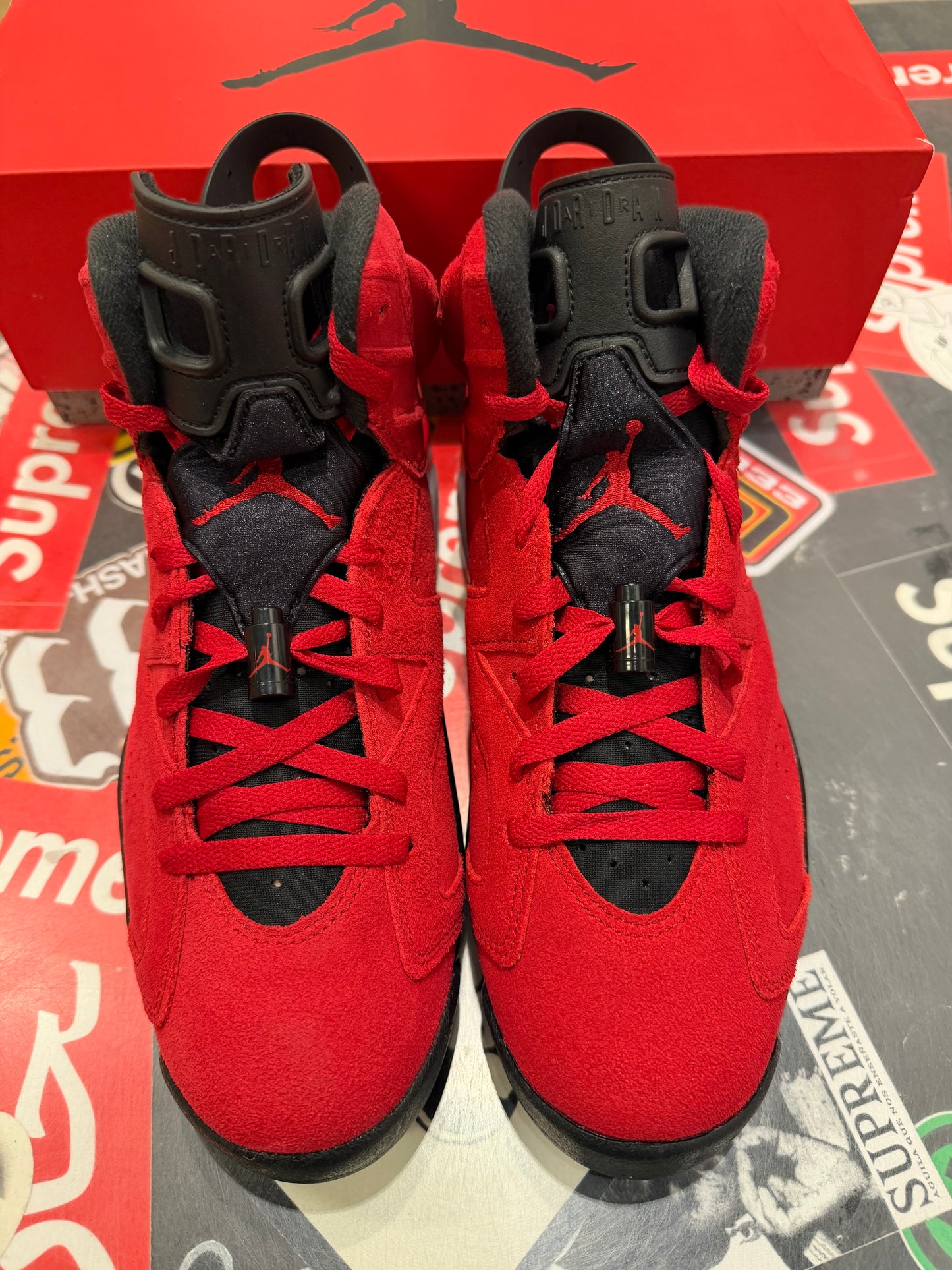 Jordan 6 Toro