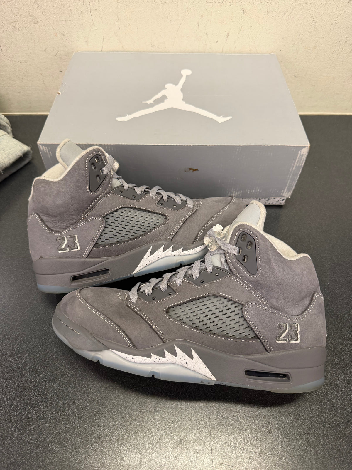 Jordan 5 Wolf Grey