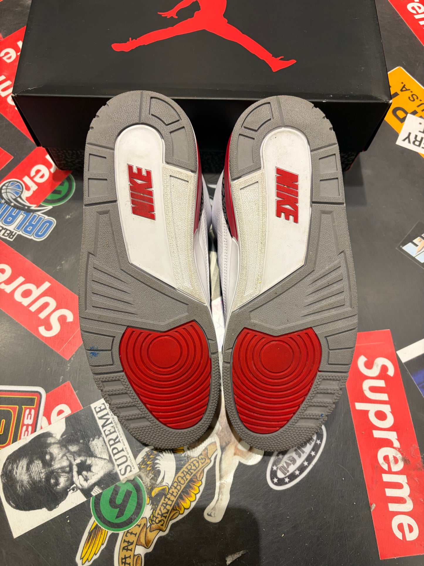 Jordan 3 Fire Red
