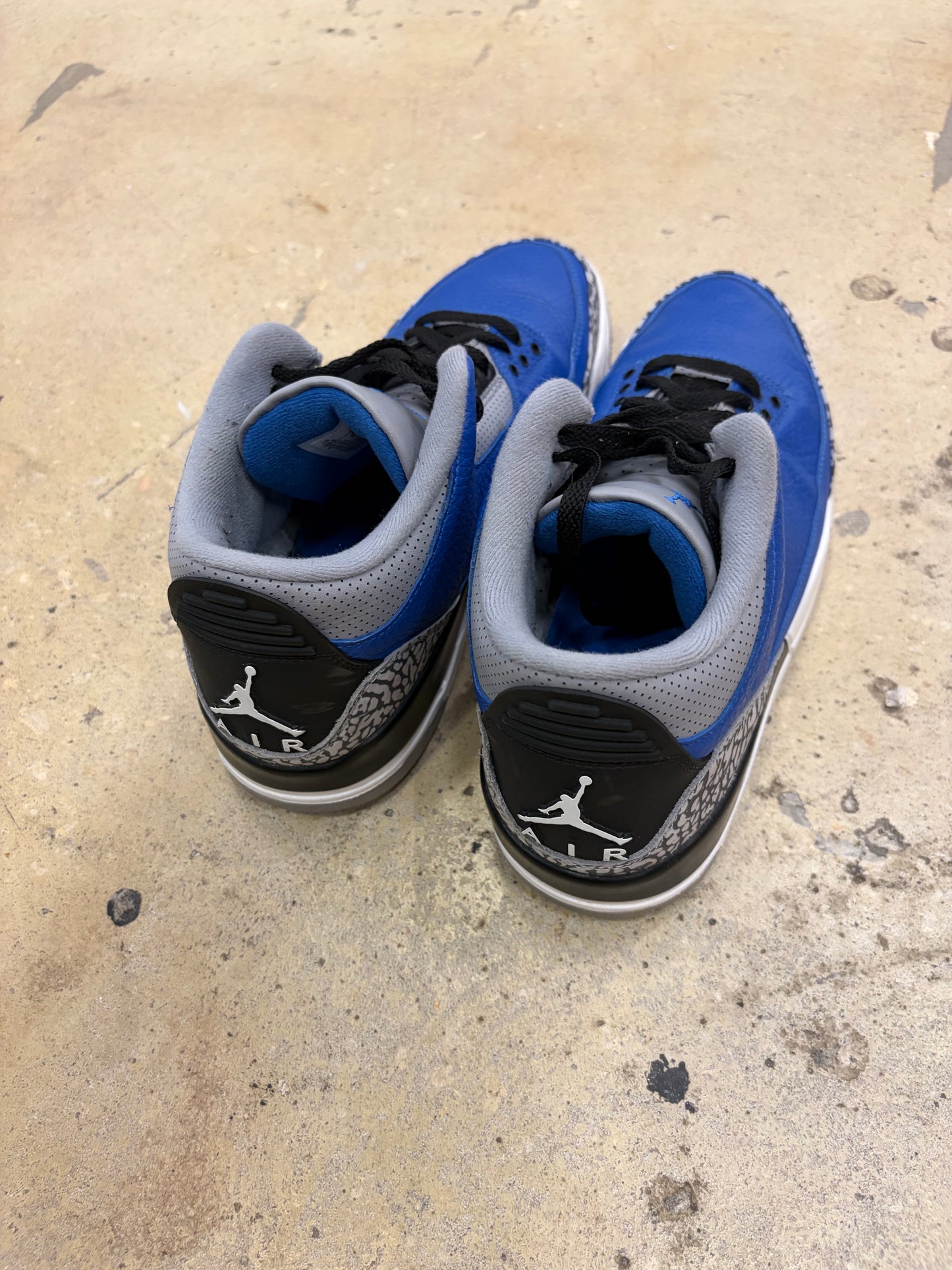 Jordan 3 varsity blue