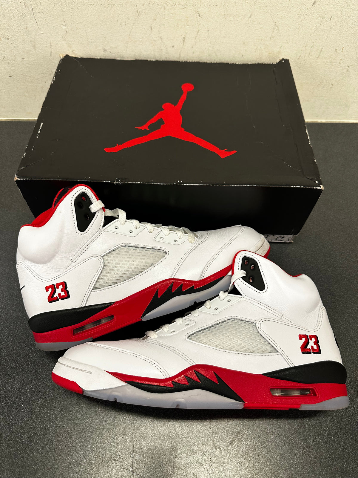 Jordan 5 Fire Red