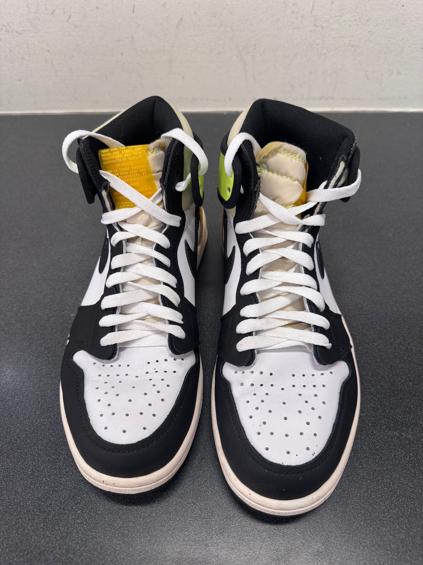 Jordan 1 Volt Gold