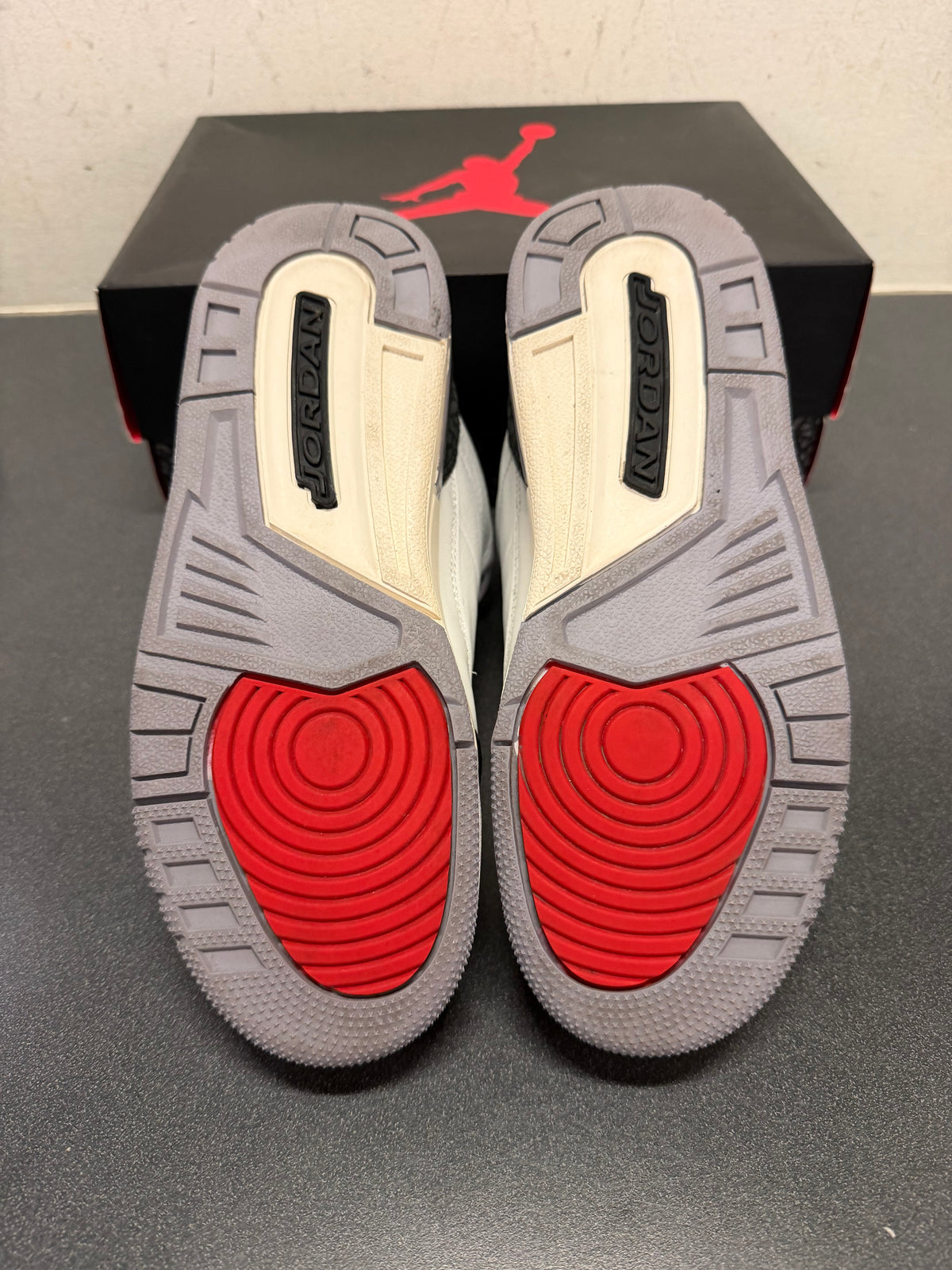Jordan 3 Cement Grey