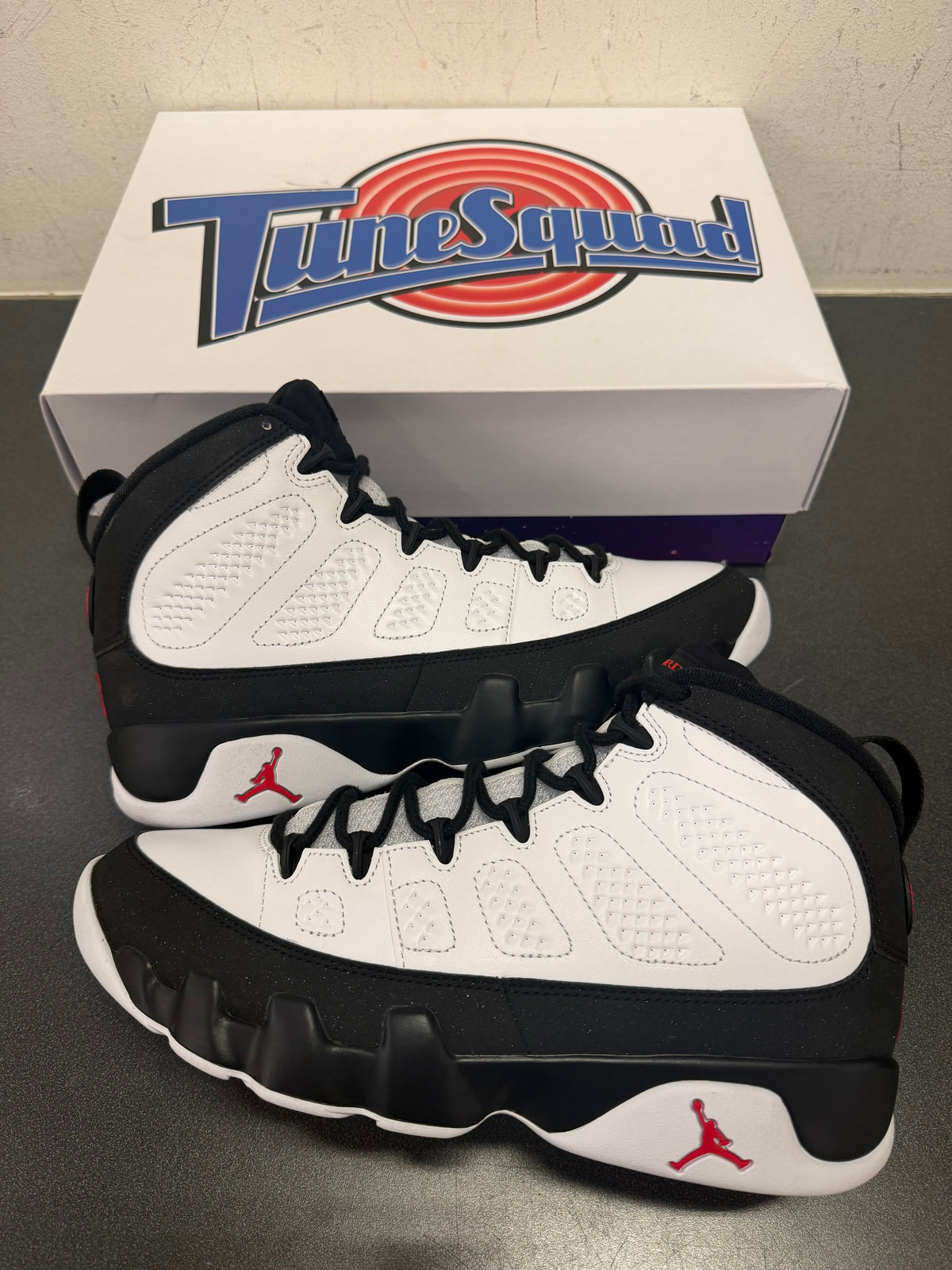 Jordan 9 Space Jam