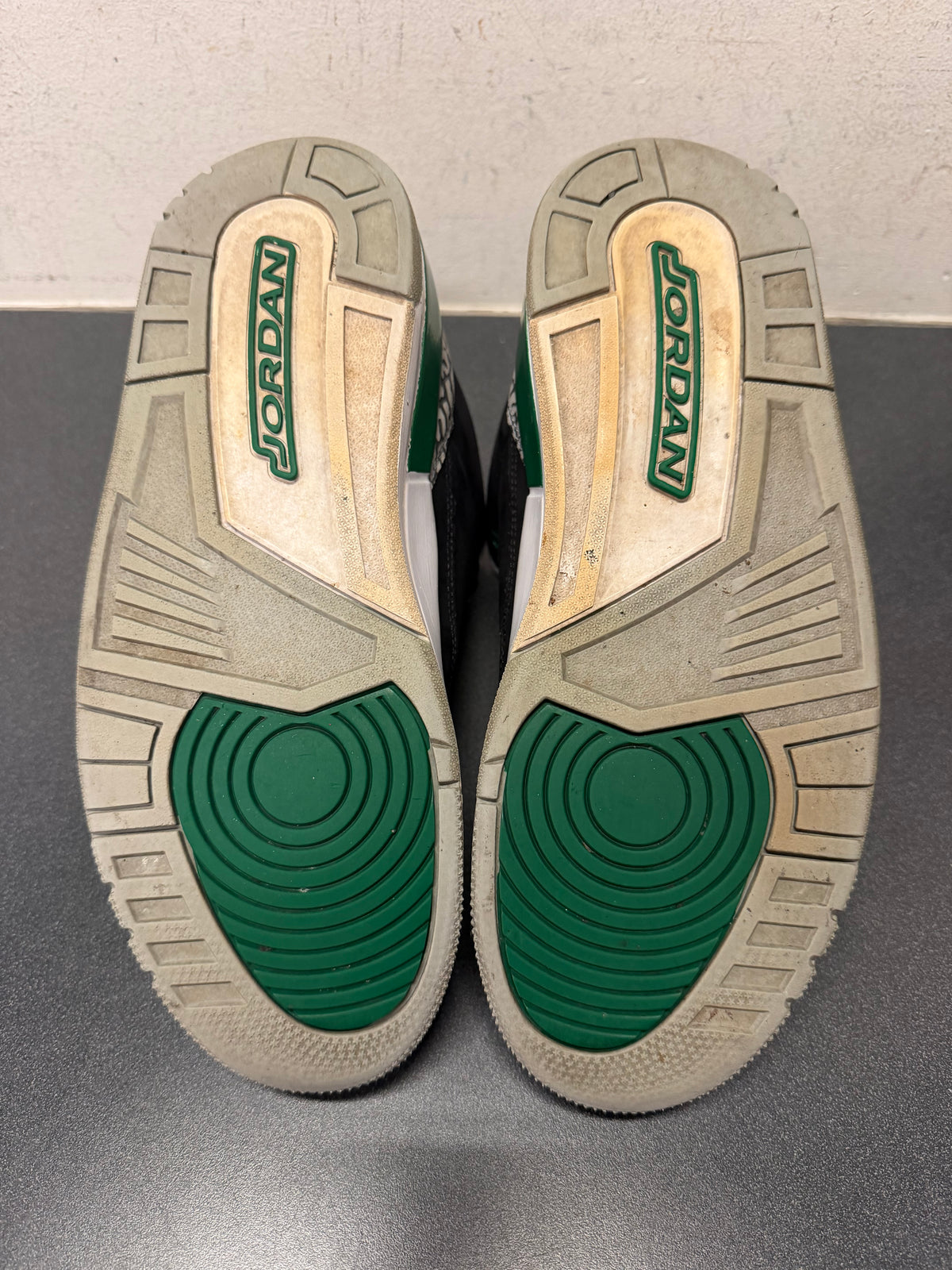 Jordan 3 Pine Green
