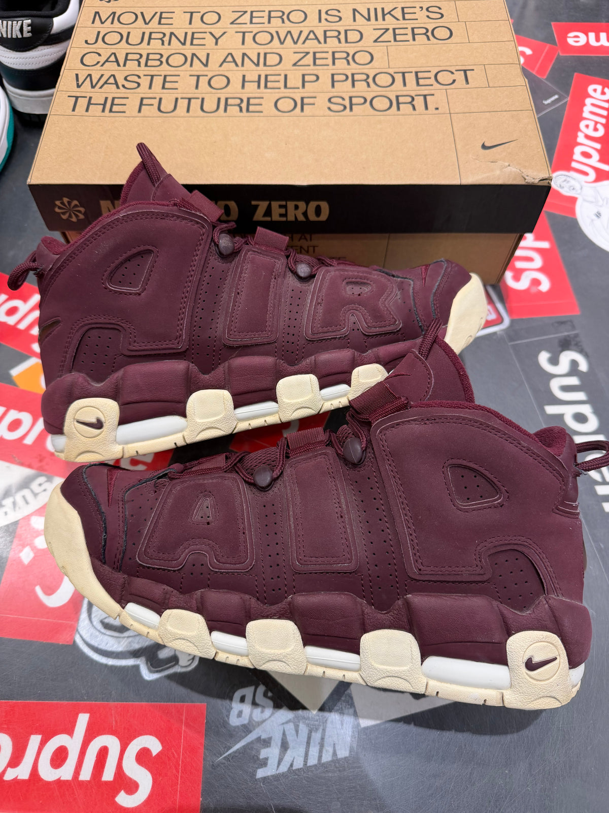 Nike Uptempo Night maroon
