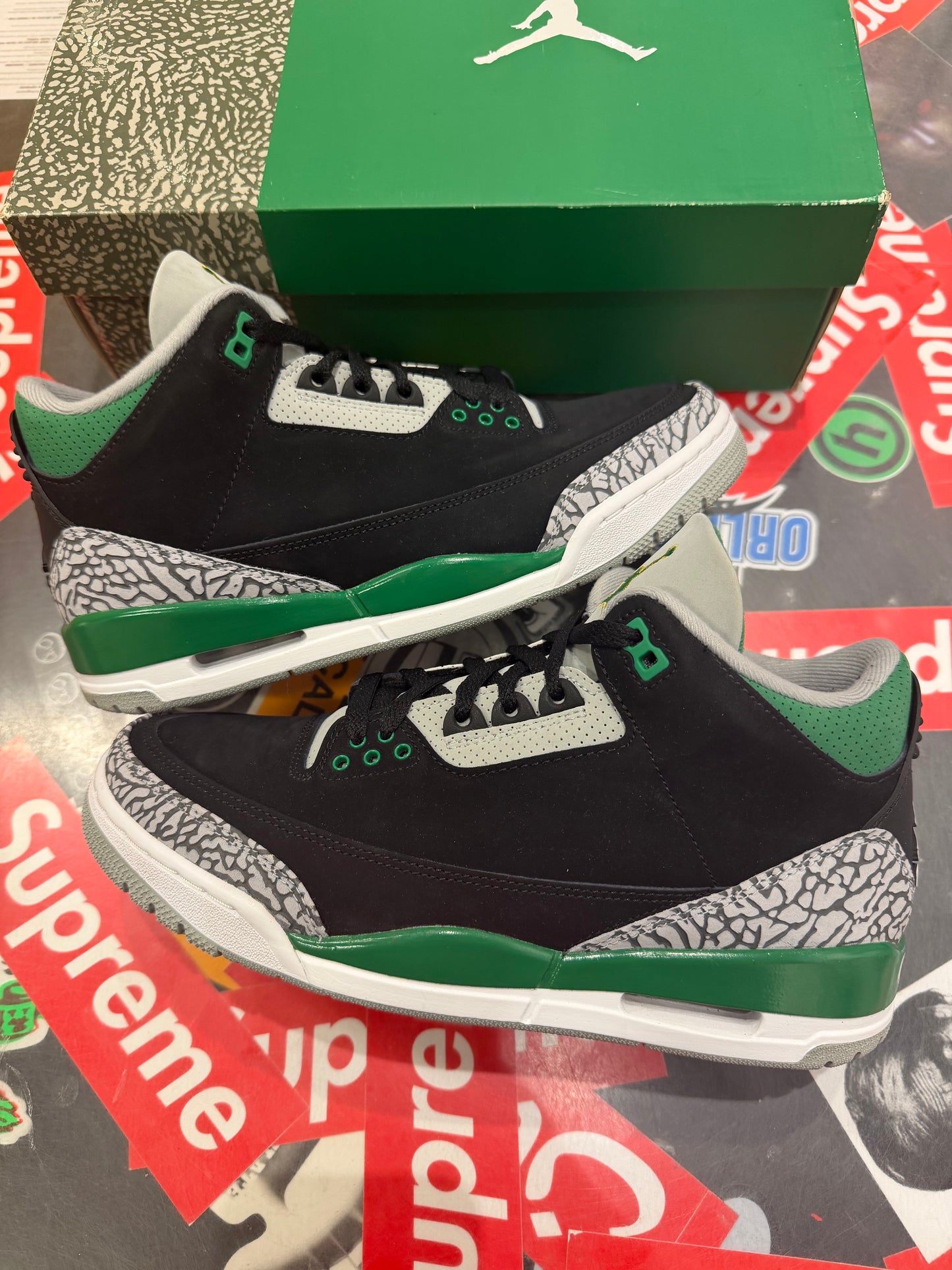 Jordan 3 pine green