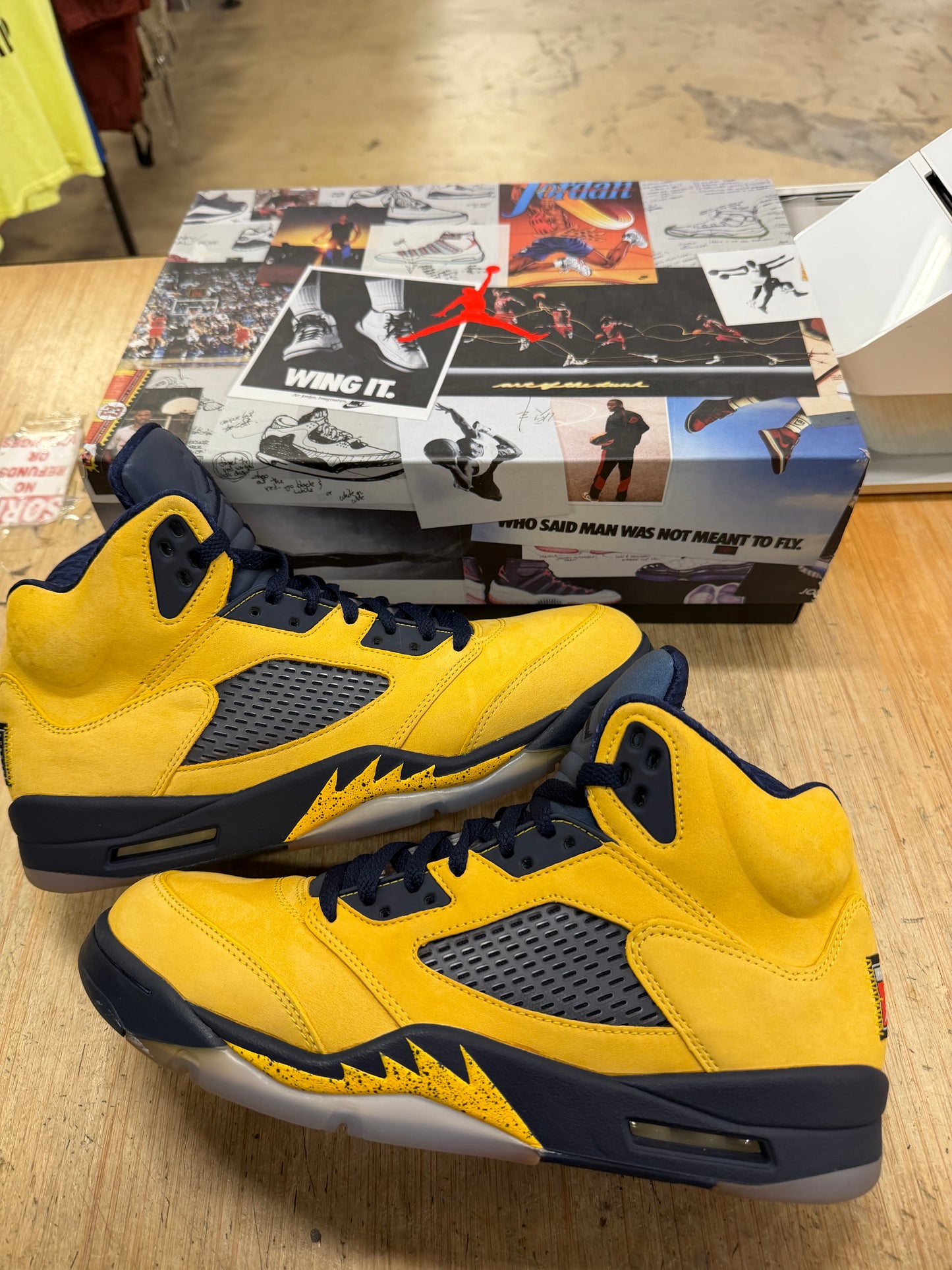 Jordan 5 Michigan