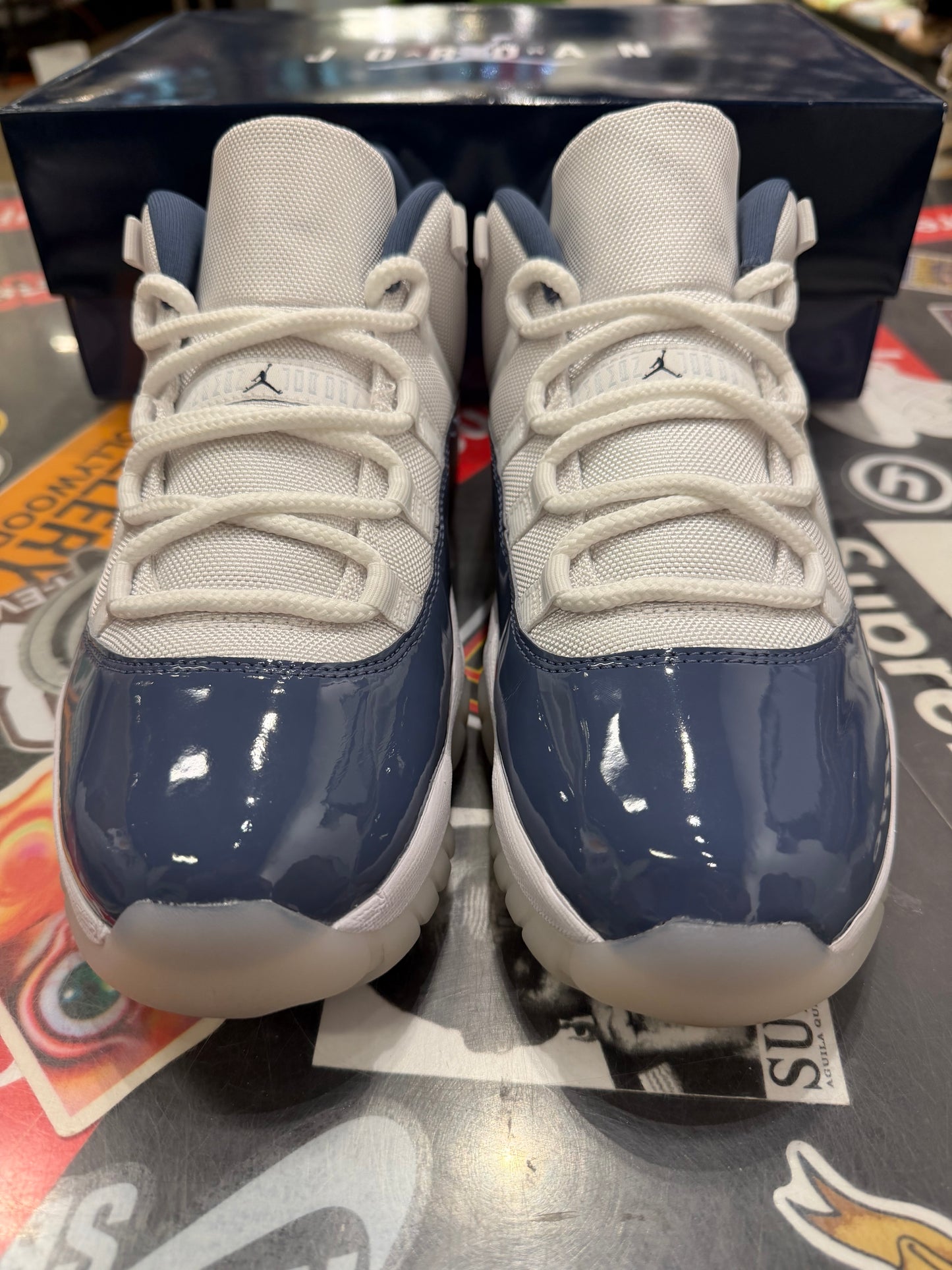 Jordan 11 Low Diffused Blue