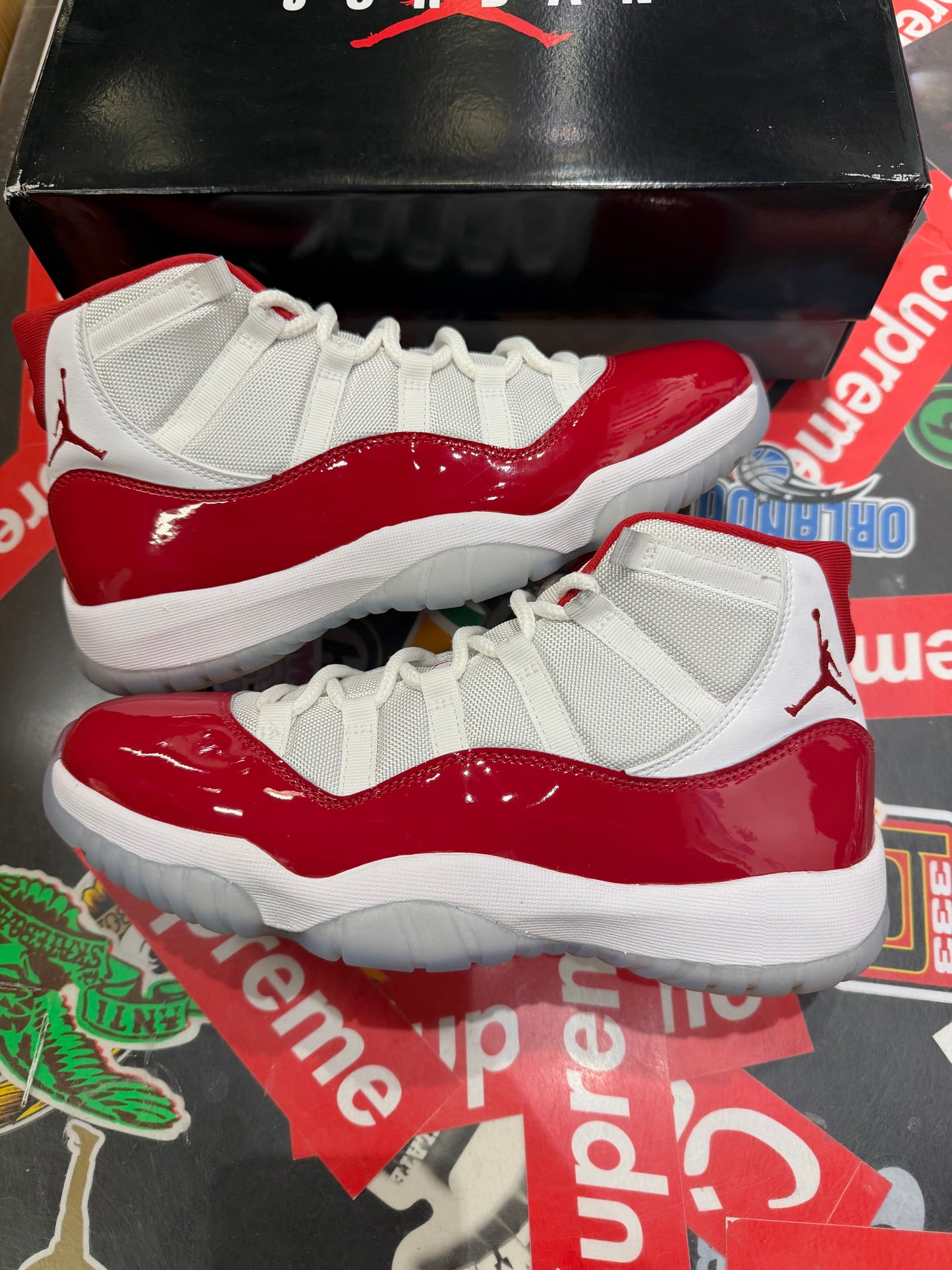 Jordan 11 Cherry