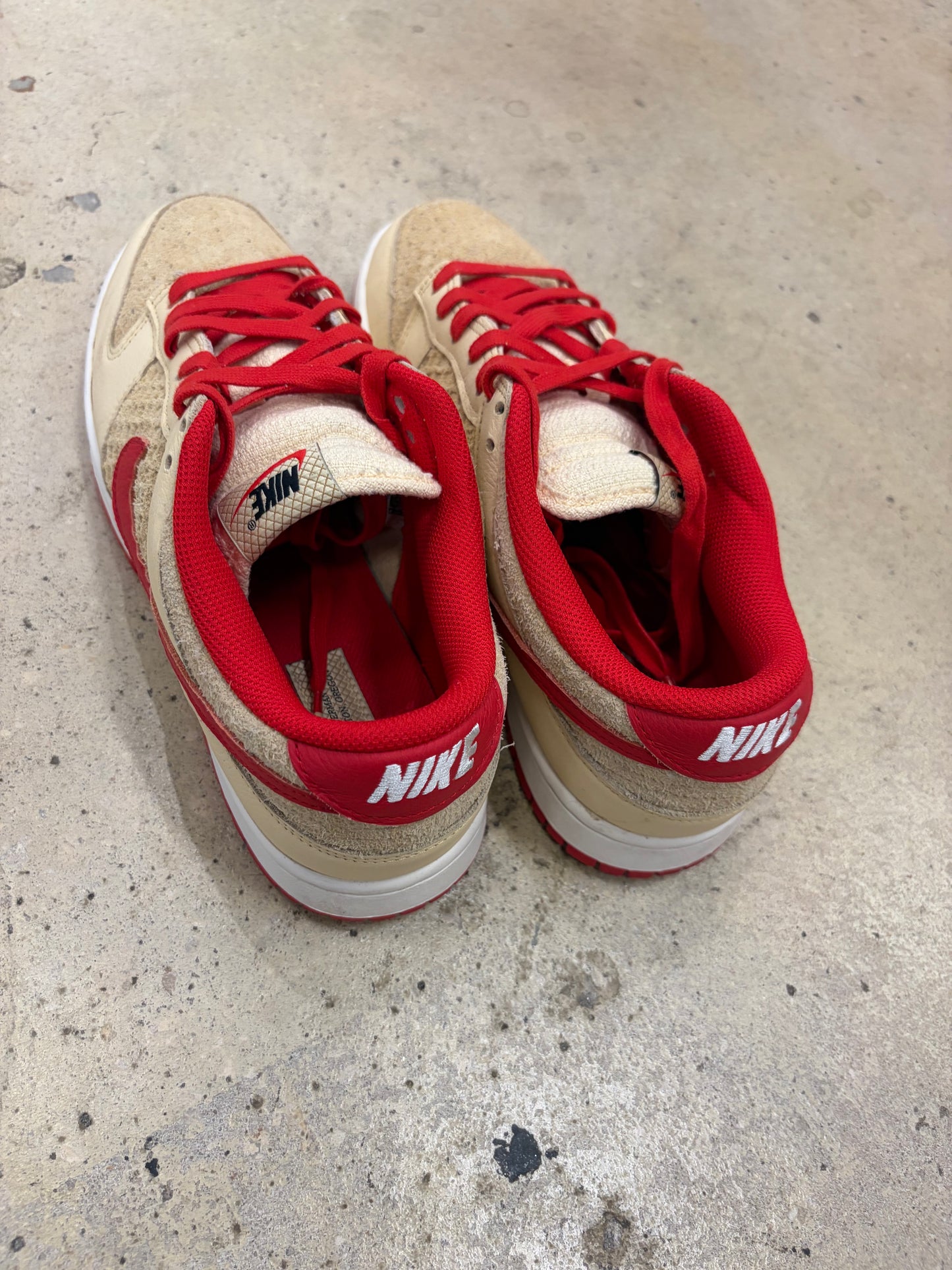 Dunk low strawberry waffle