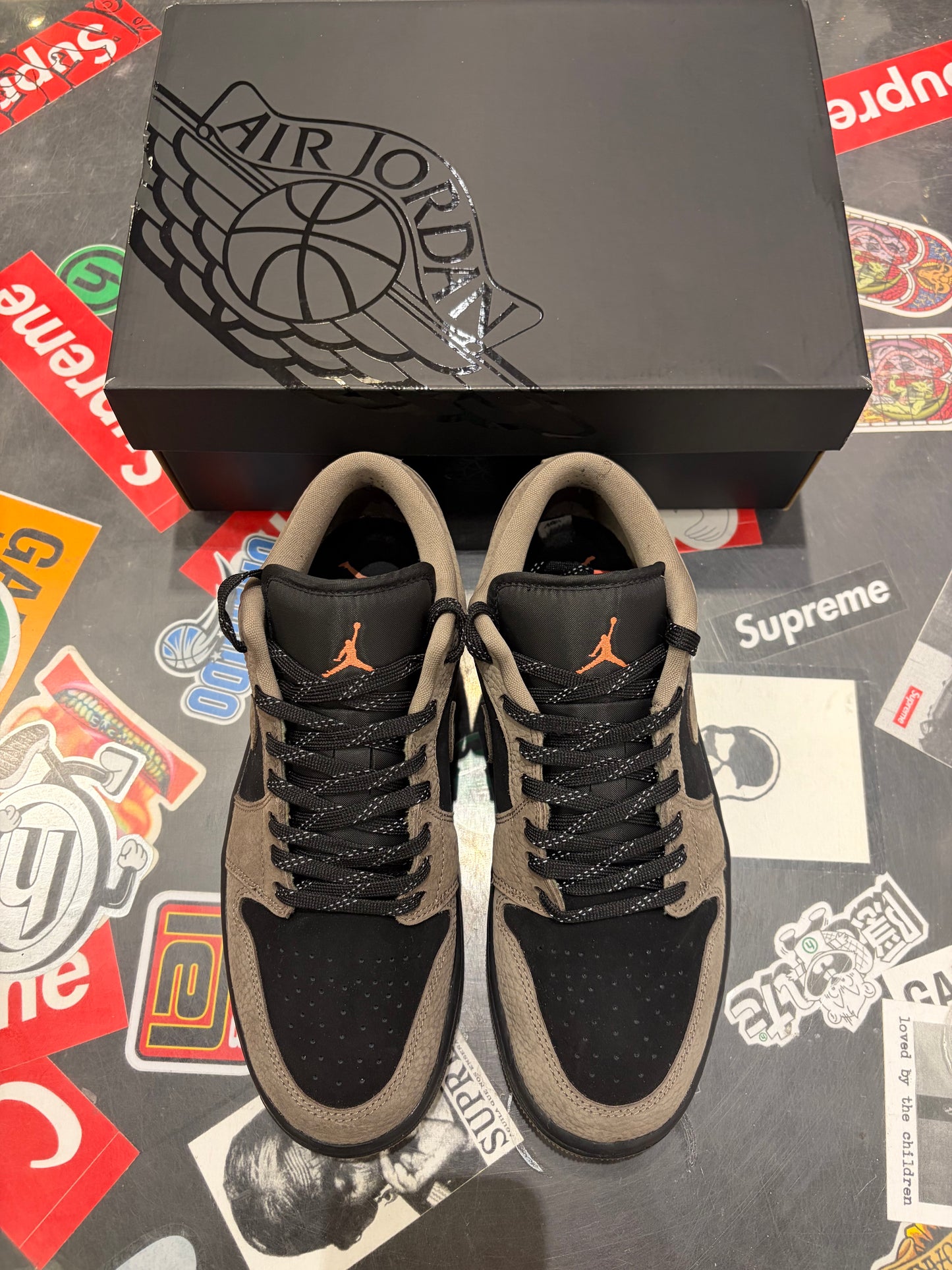 Jordan 1 Low Olive Grey