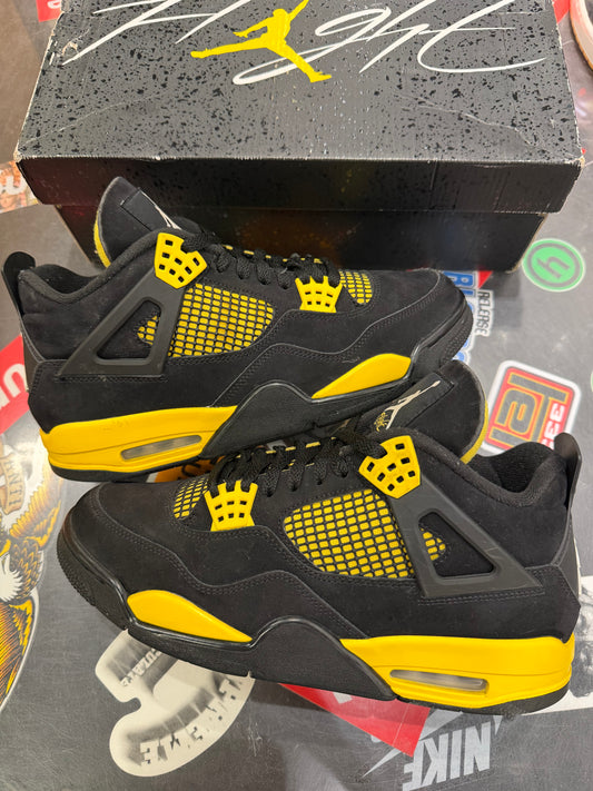 Jordan 4 Thunder