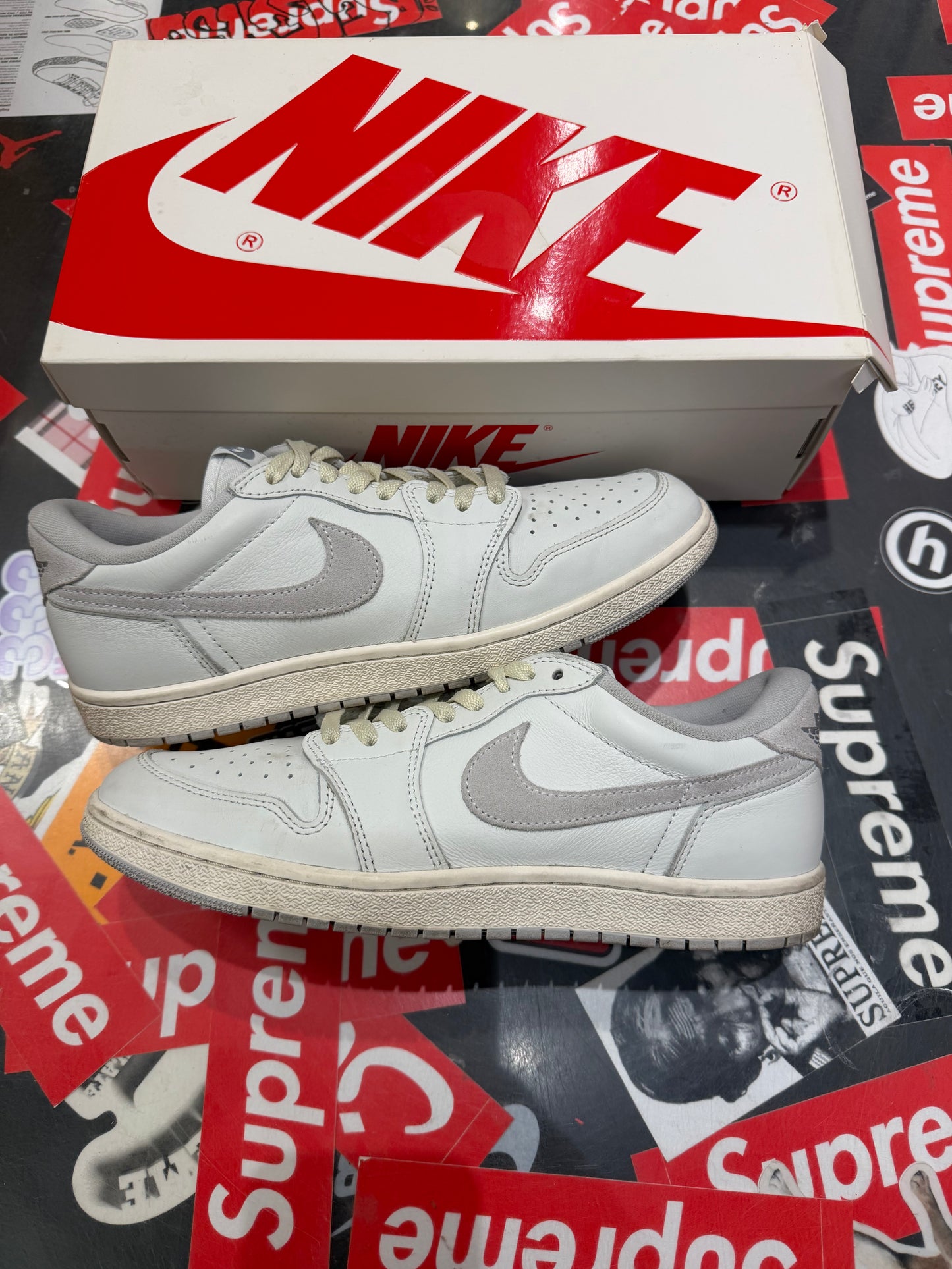 Jordan 1 Low Neutral Grey