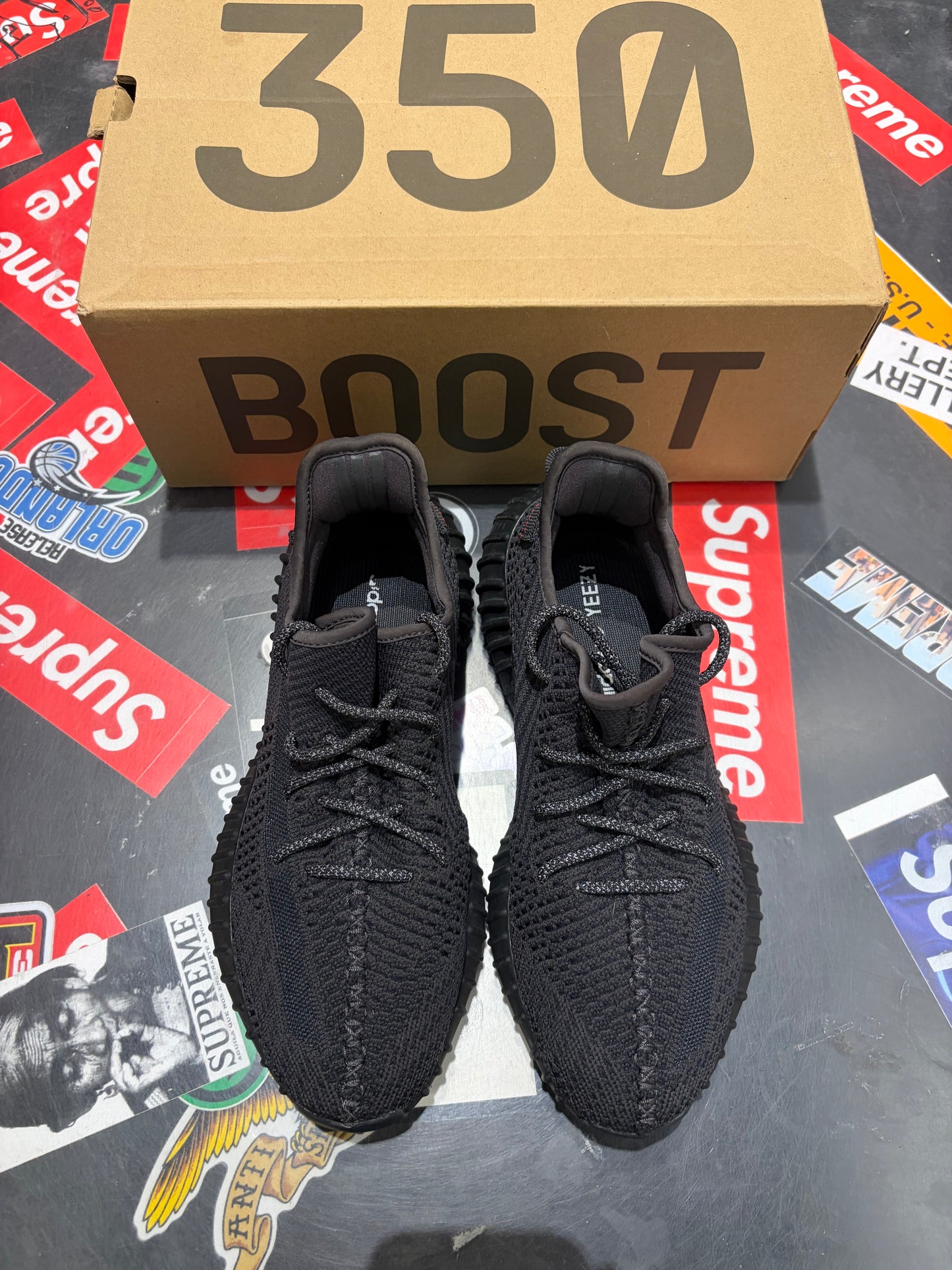 Yeezy 350 V2 Black