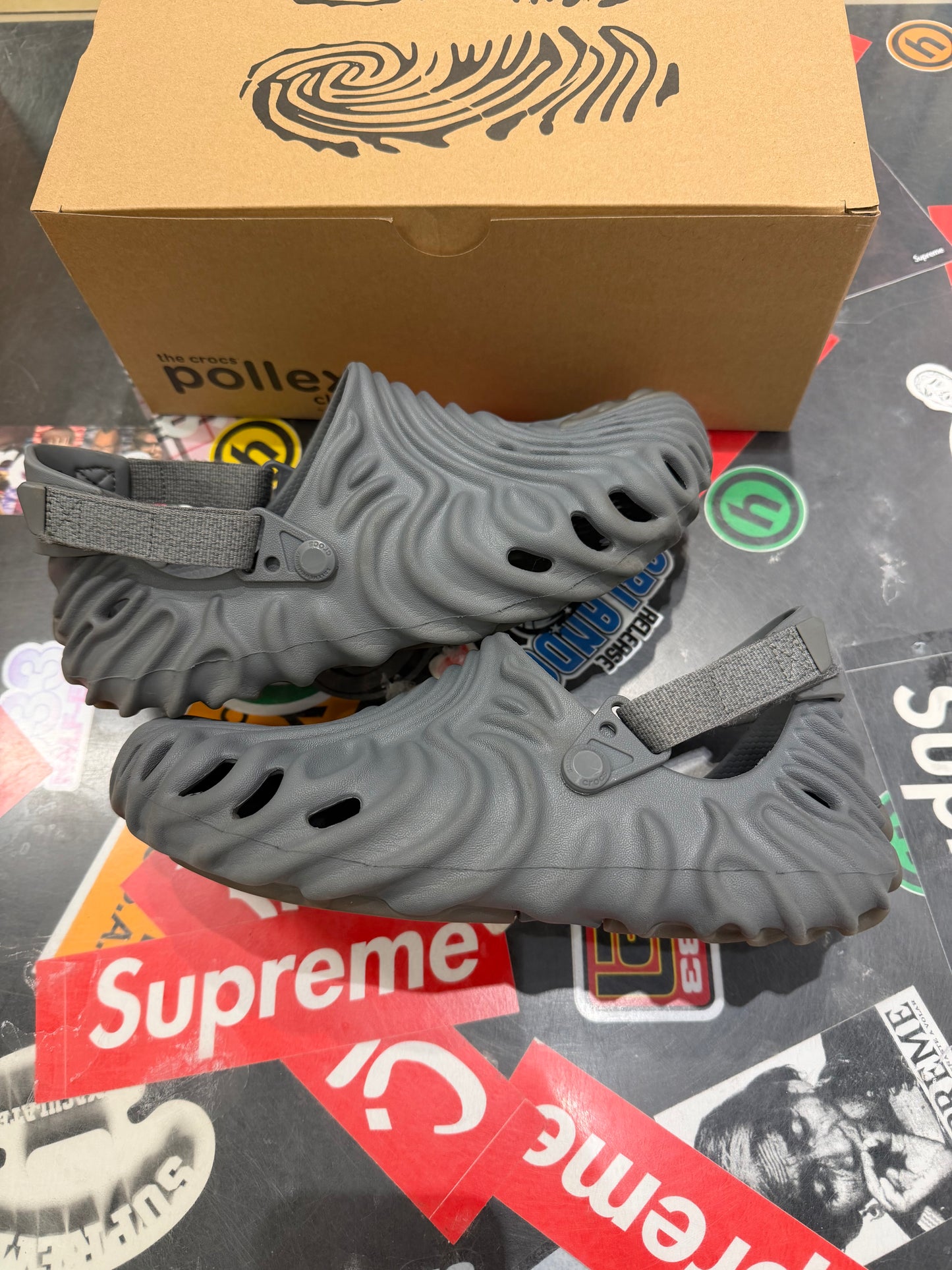 Salehe Bemburry Crocs