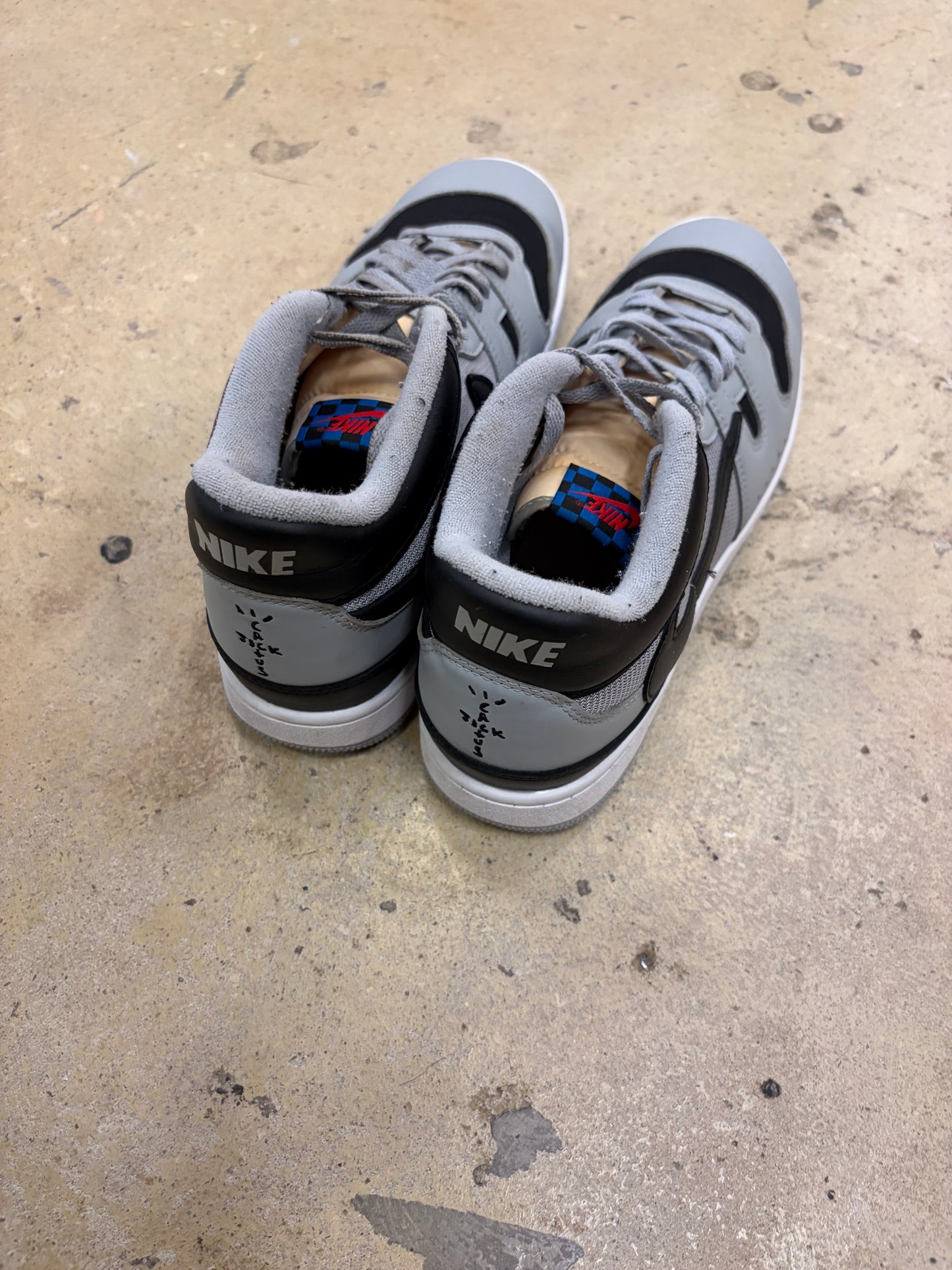 Travis Scott Mac attack