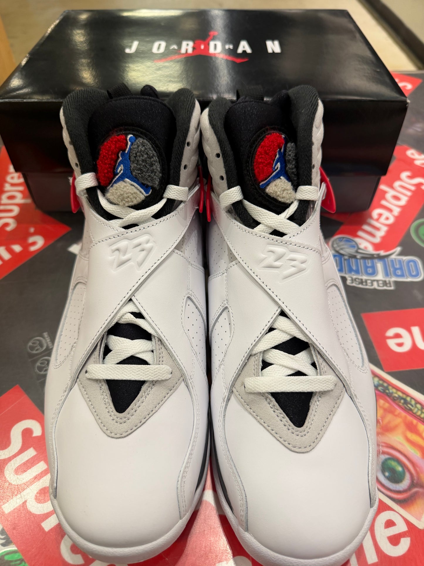 Jordan 8 Bugs Bunny