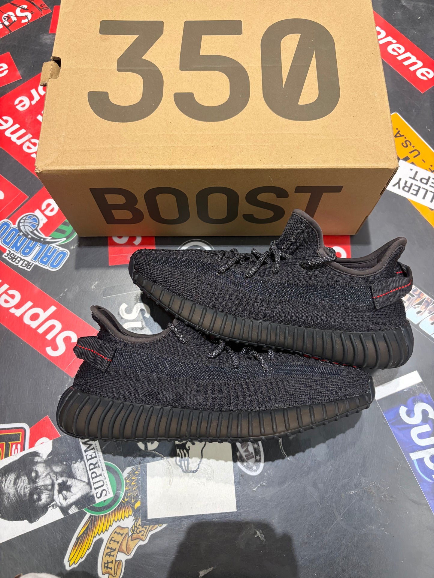Yeezy 350 V2 Black