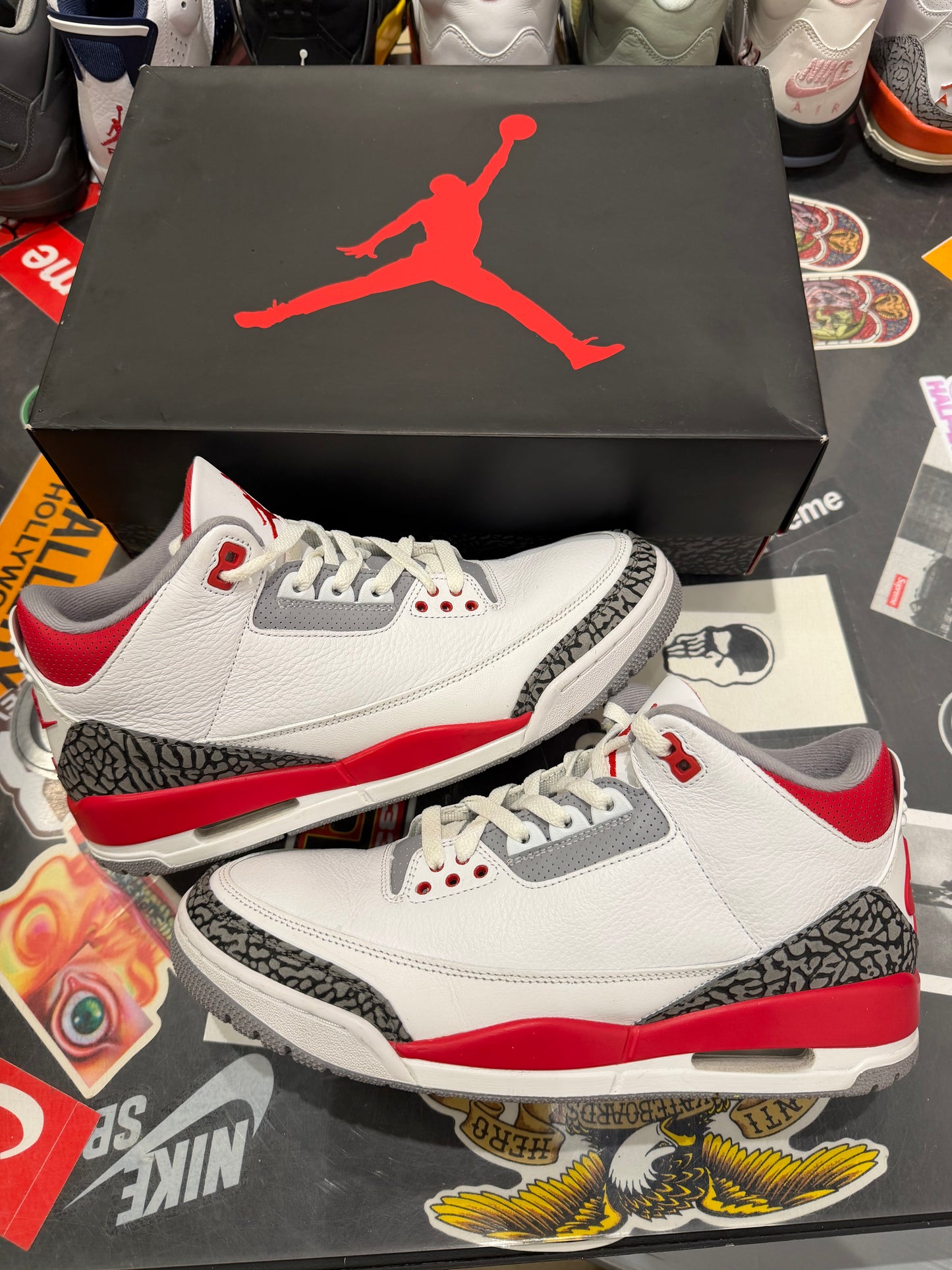 Jordan 3 Fire Red