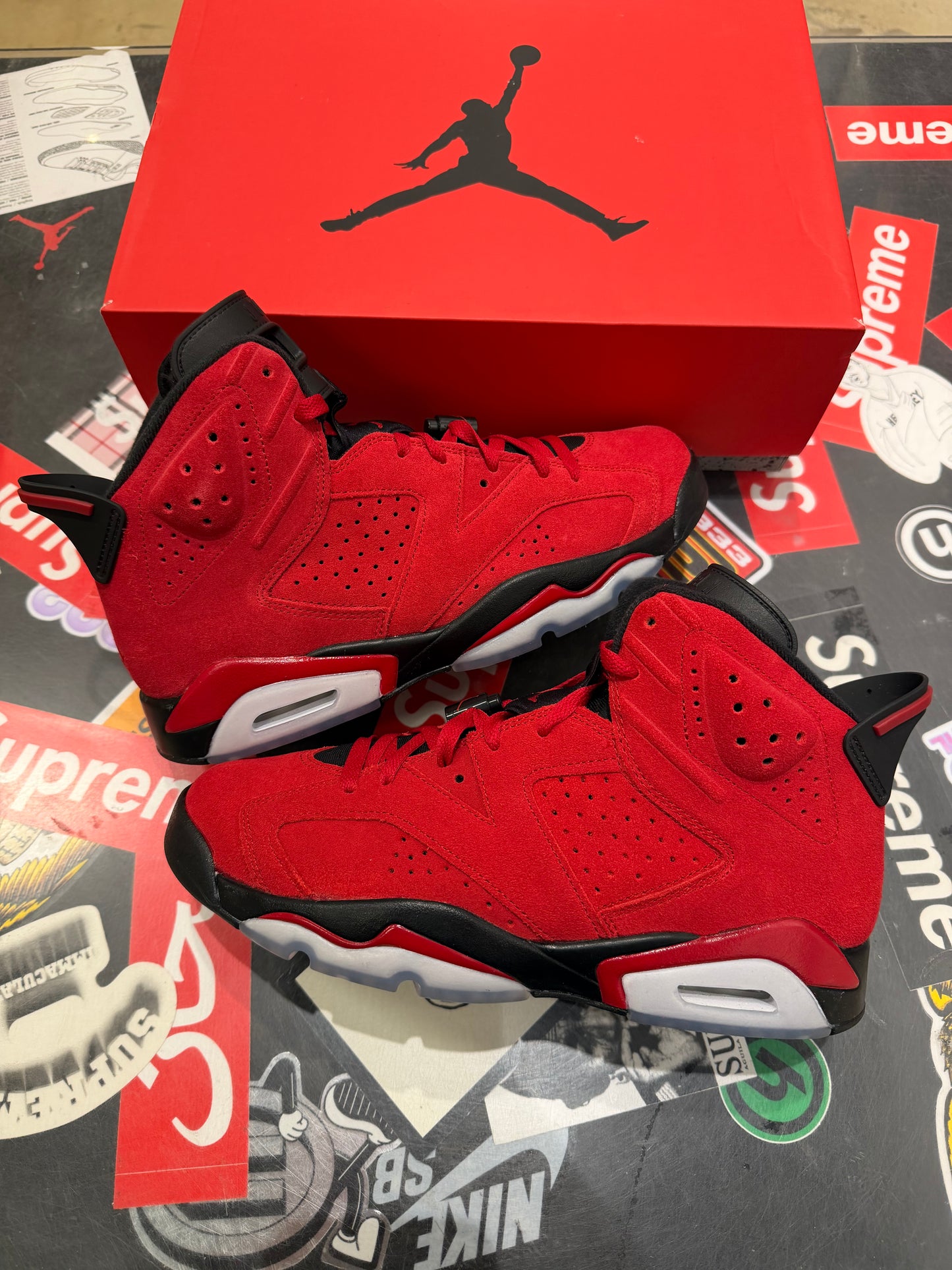 Jordan 6 Toro