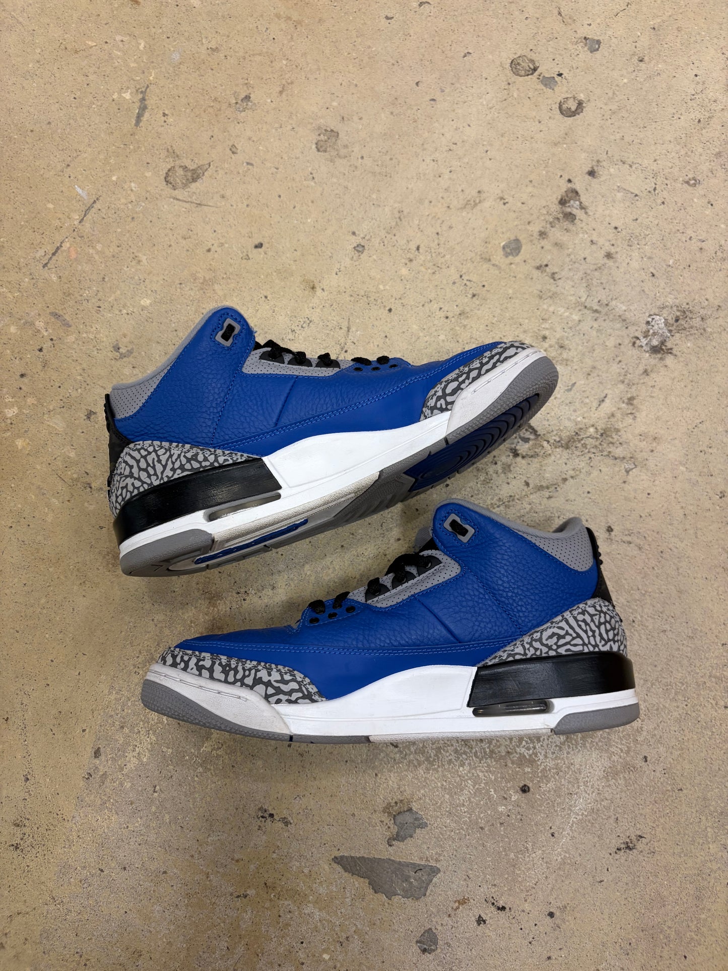 Jordan 3 varsity blue