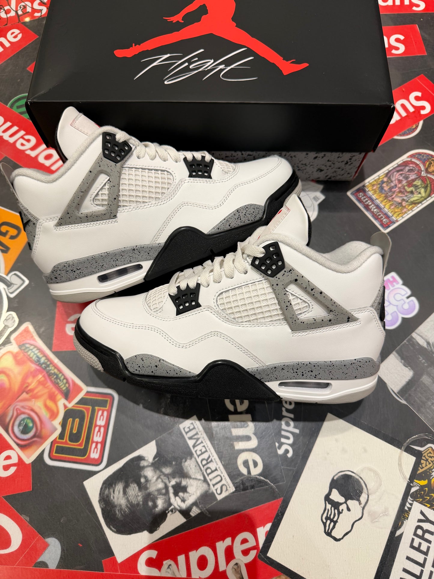 Jordan 4 White Cement