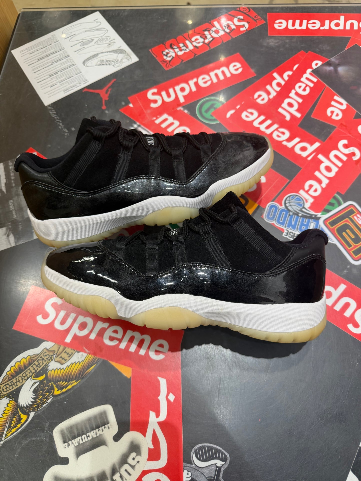 Jordan 11 Low Barons