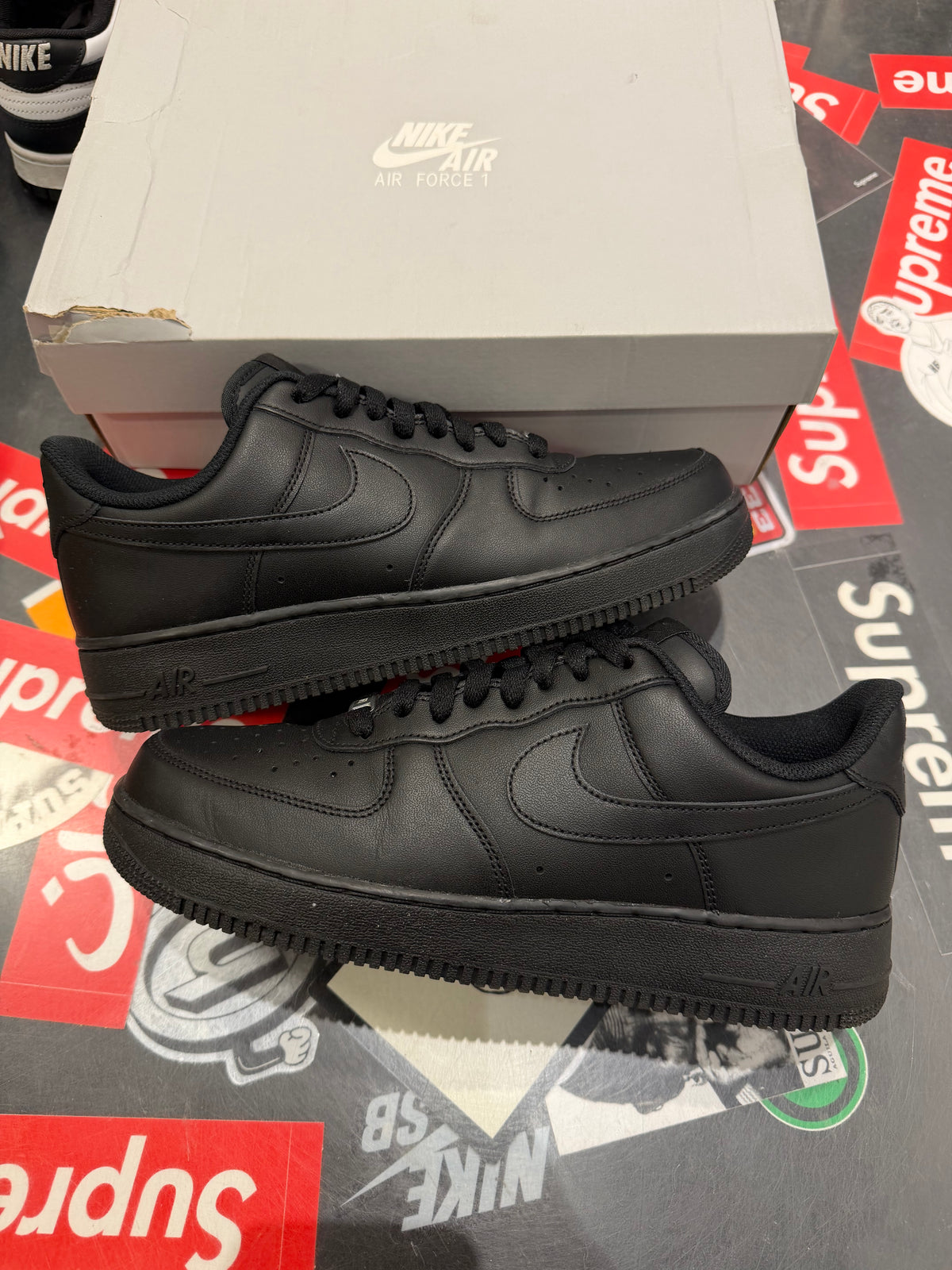 Nike Air Force 1 Black