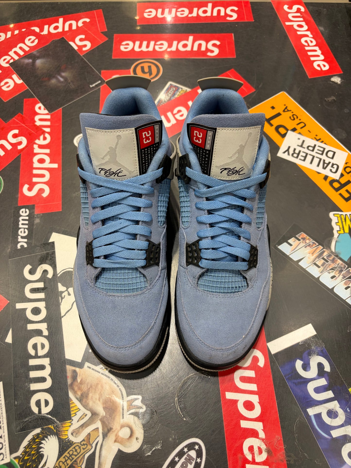 Jordan 4 University Blue