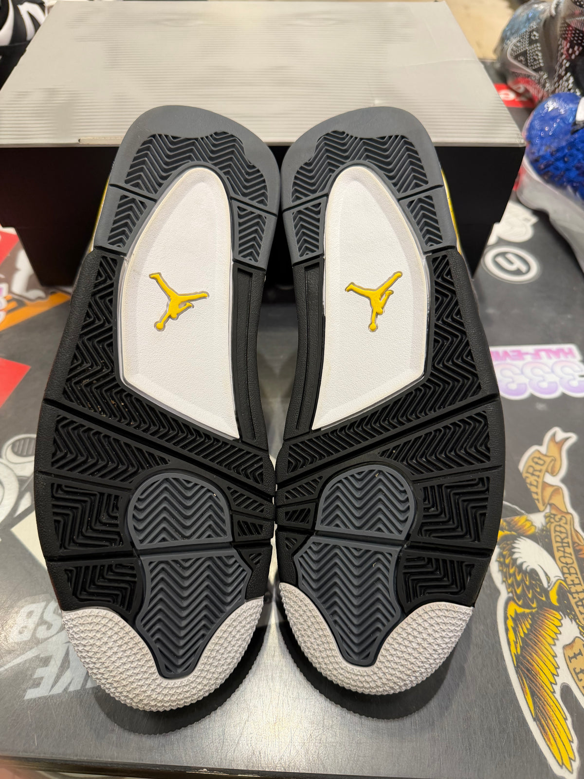 Jordan 4 Tour Yellow