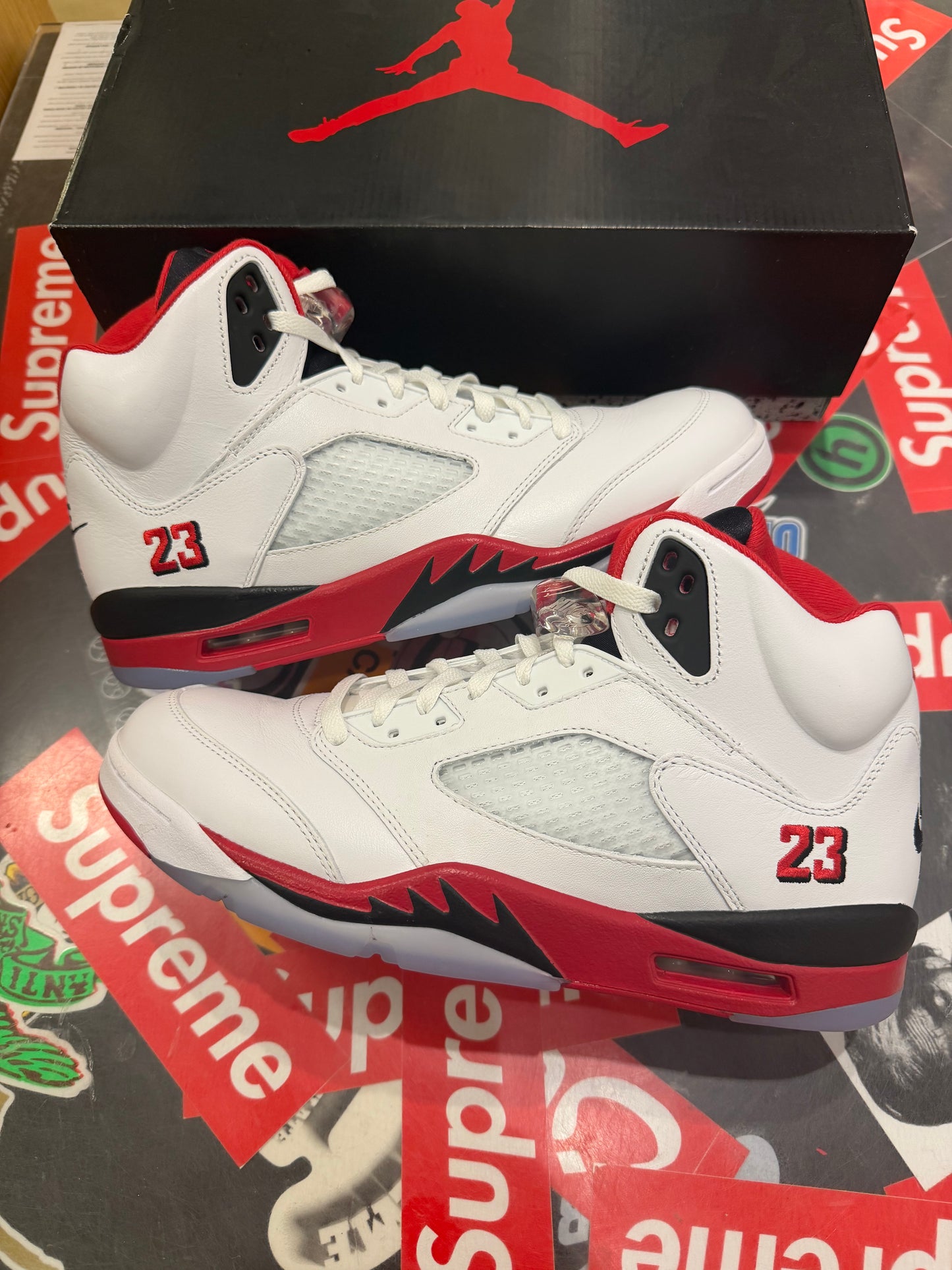 Jordan 5 Fire Red Black Tongue