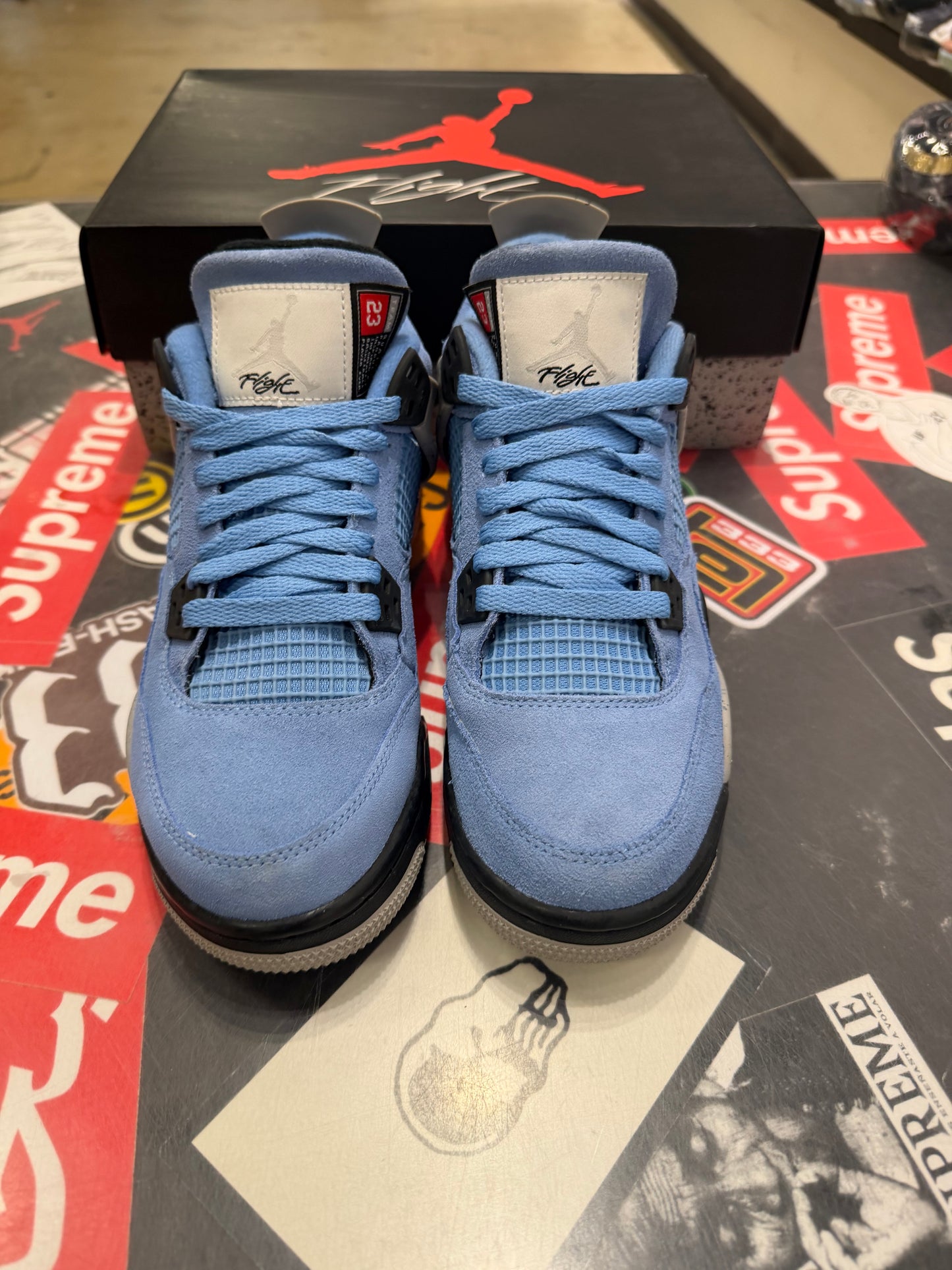 Jordan 4 University Blue