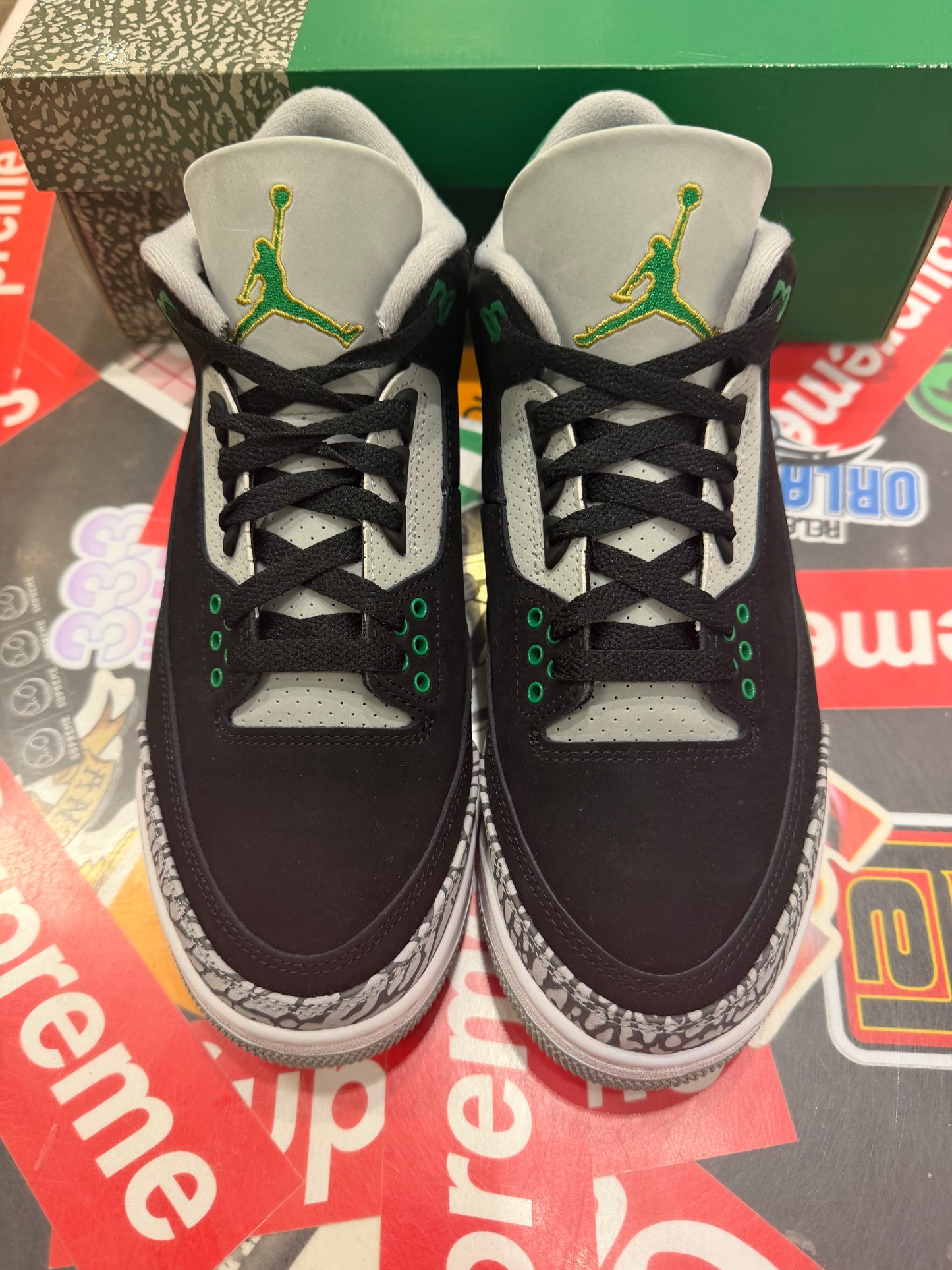 Jordan 3 pine green