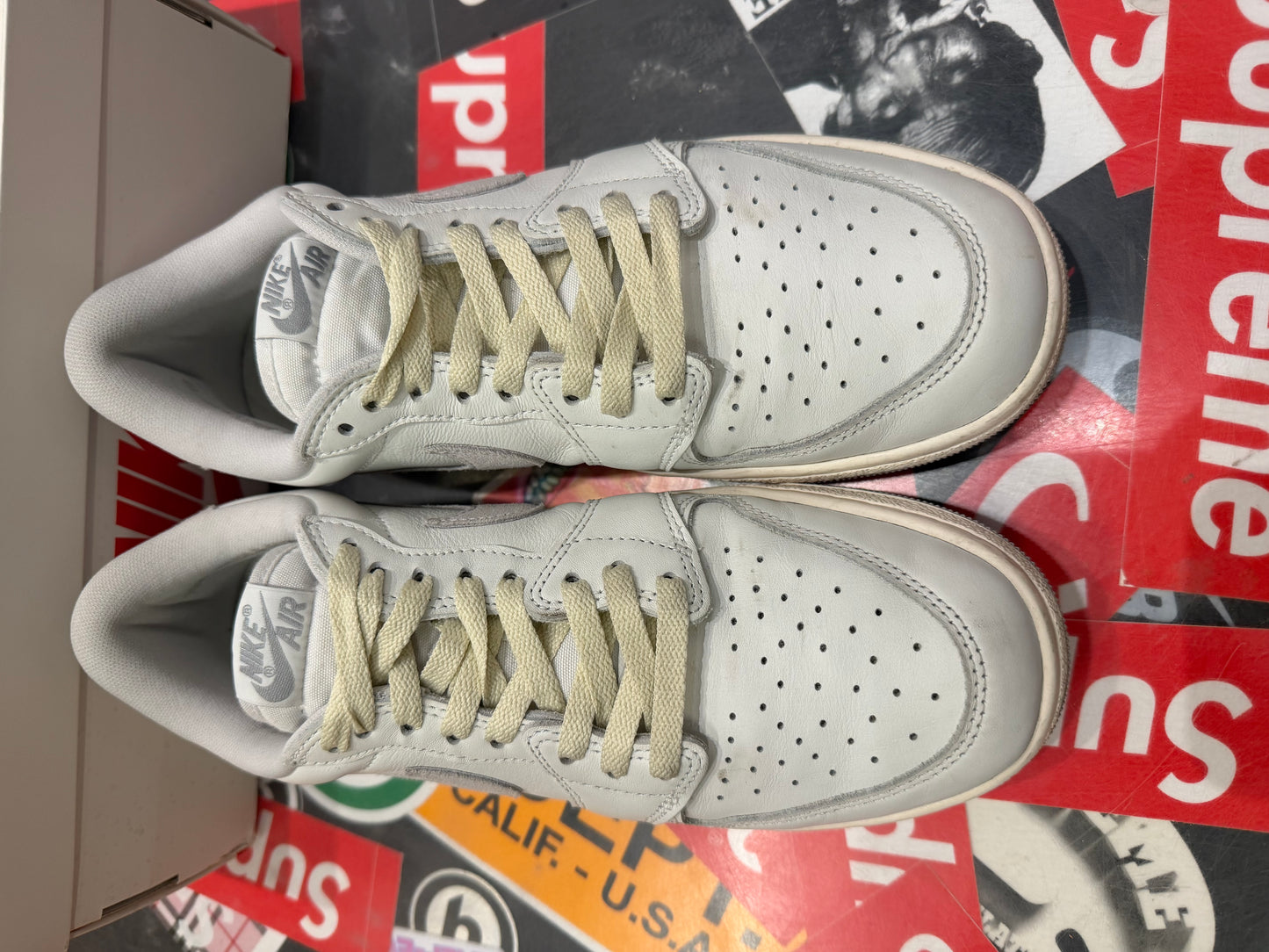 Jordan 1 Low Neutral Grey