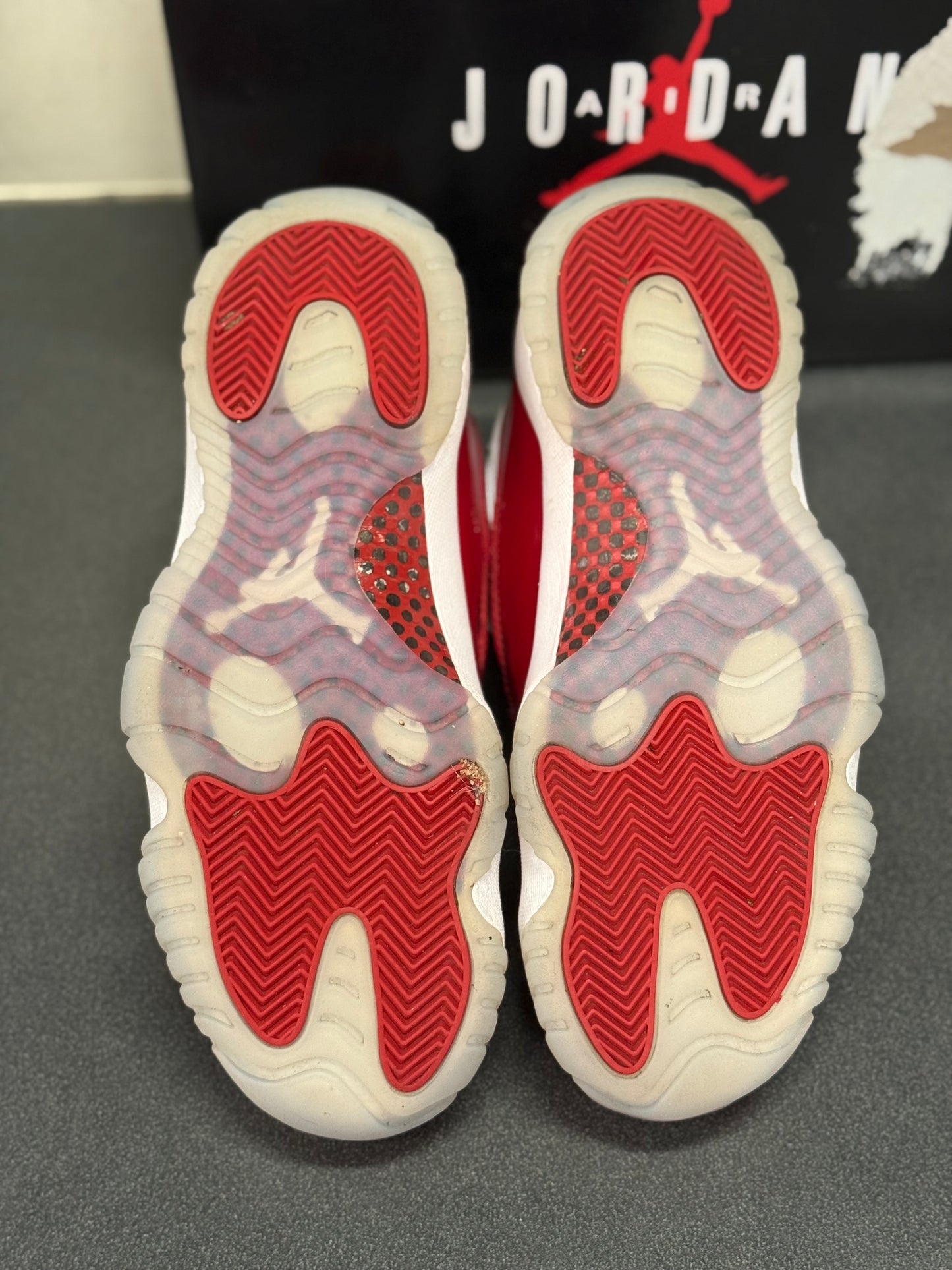 Jordan 11 Cherry