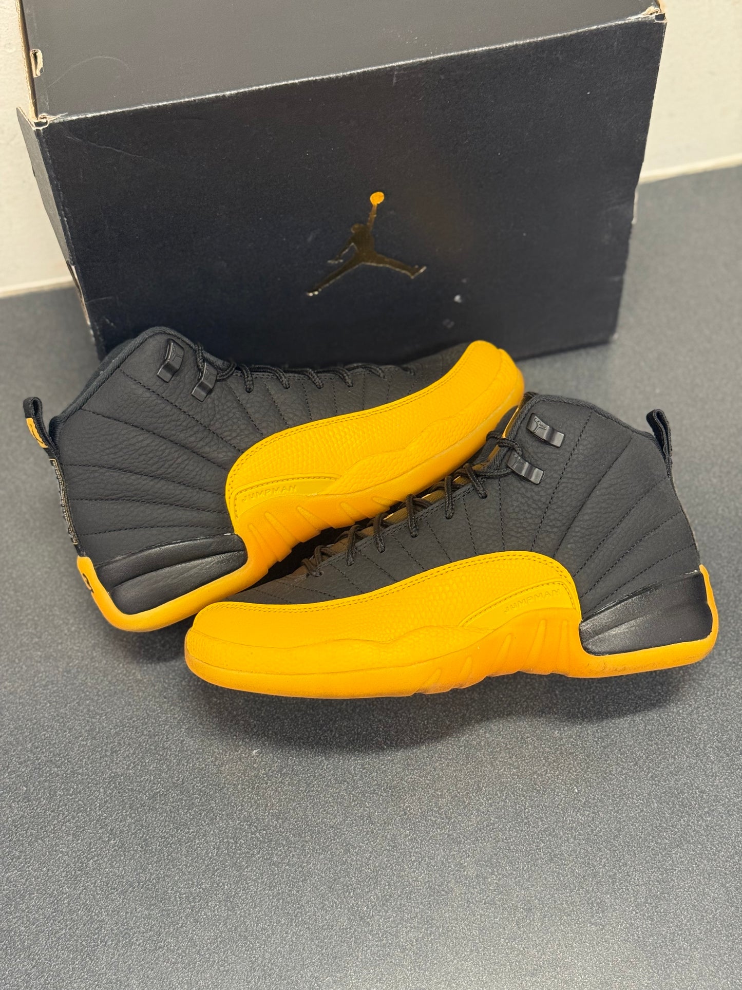 Jordan 12 University Gold