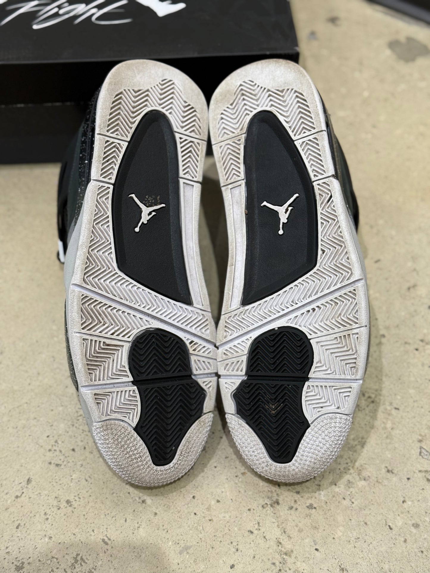 Jordan 4 Fear