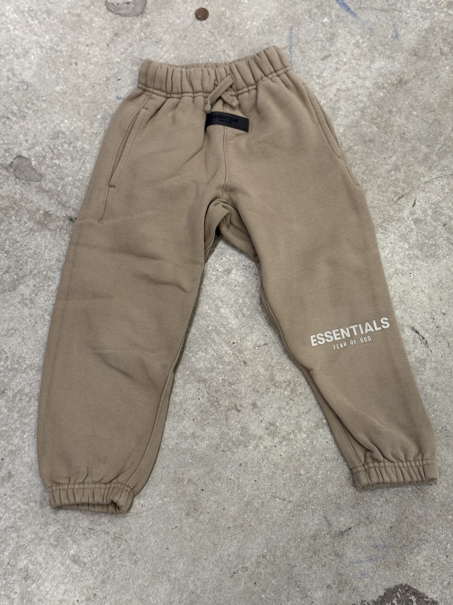 Essentials Sweatpants Oak