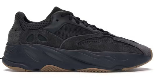 Yeezy 700 Utility Black
