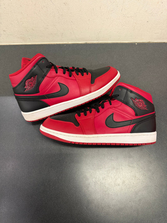 Jordan 1 Mid Reverse Bred
