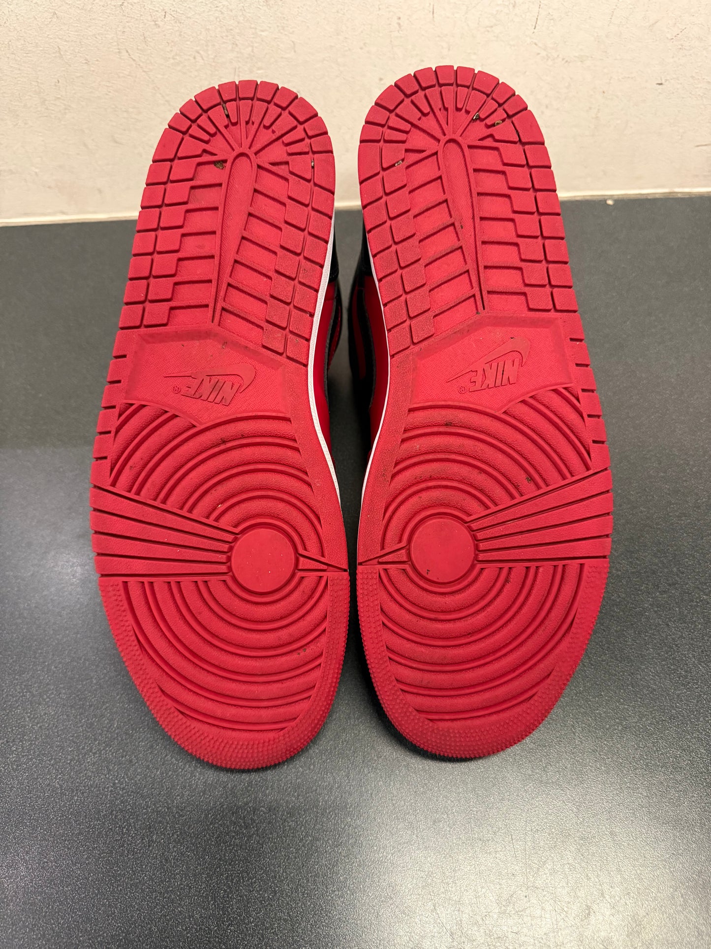 Jordan 1 Mid Reverse Bred