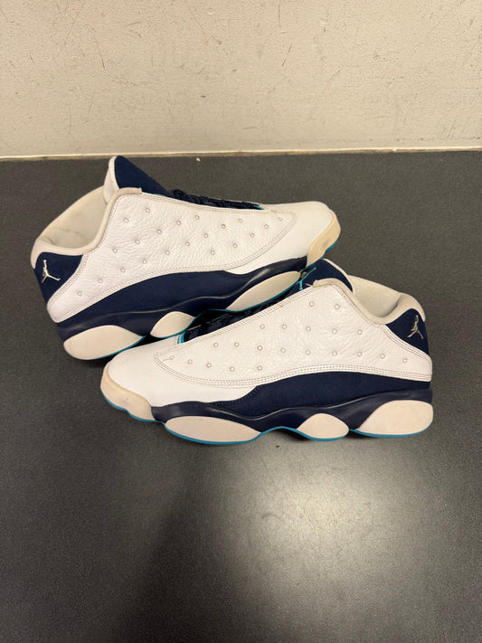 Jordan 13 Low Hornets