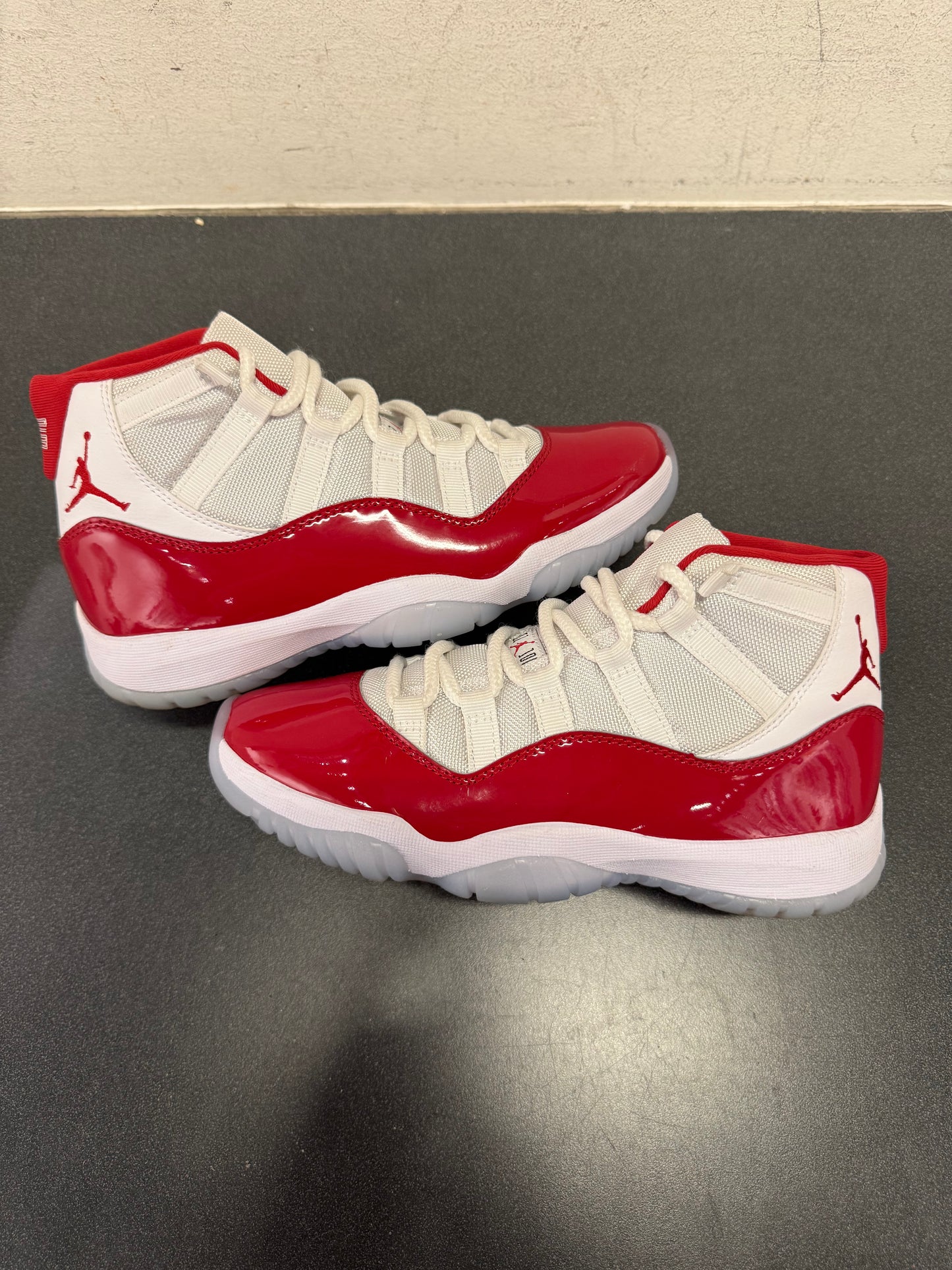 Jordan 11 Cherry